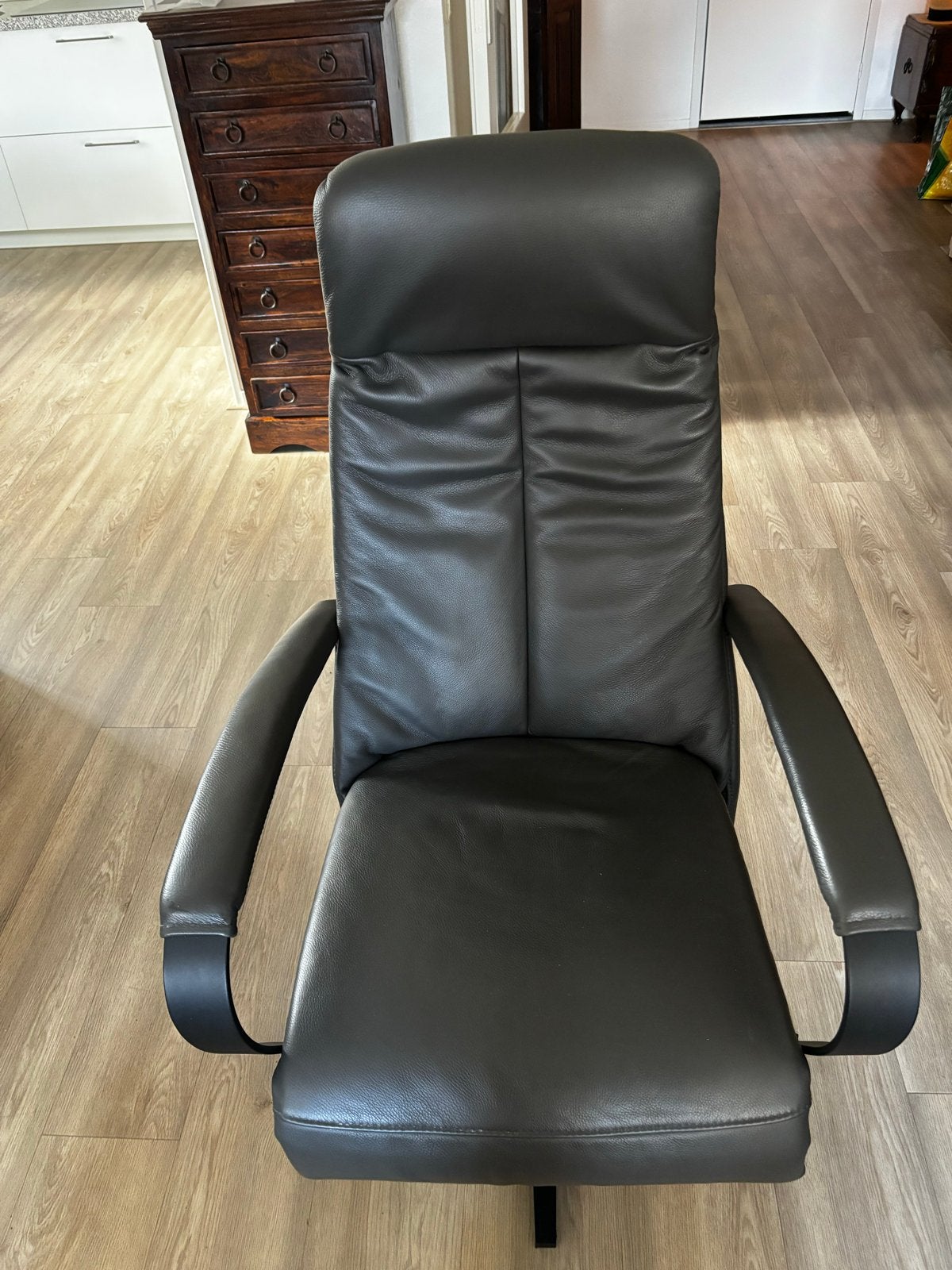 Prominent C-100 leren relaxfauteuil - Zo goed als nieuw, Ophalen, Zo goed als nieuw, 50 tot 75 cm, Leer