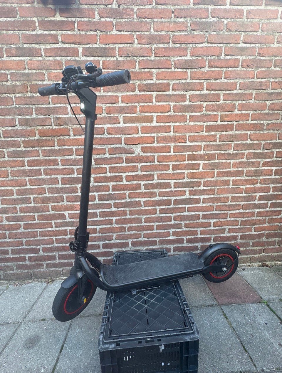 Elektronische step, Fietsen en Brommers, Steps, Ophalen, Zo goed als nieuw, Elektrische step (E-scooter)