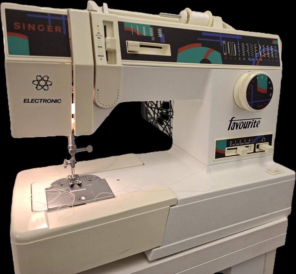 Singer Favourite Elektronische Naaimachine, Hobby en Vrije tijd, Naaimachines en Toebehoren, Ophalen of Verzenden, Gebruikt, Naaimachine