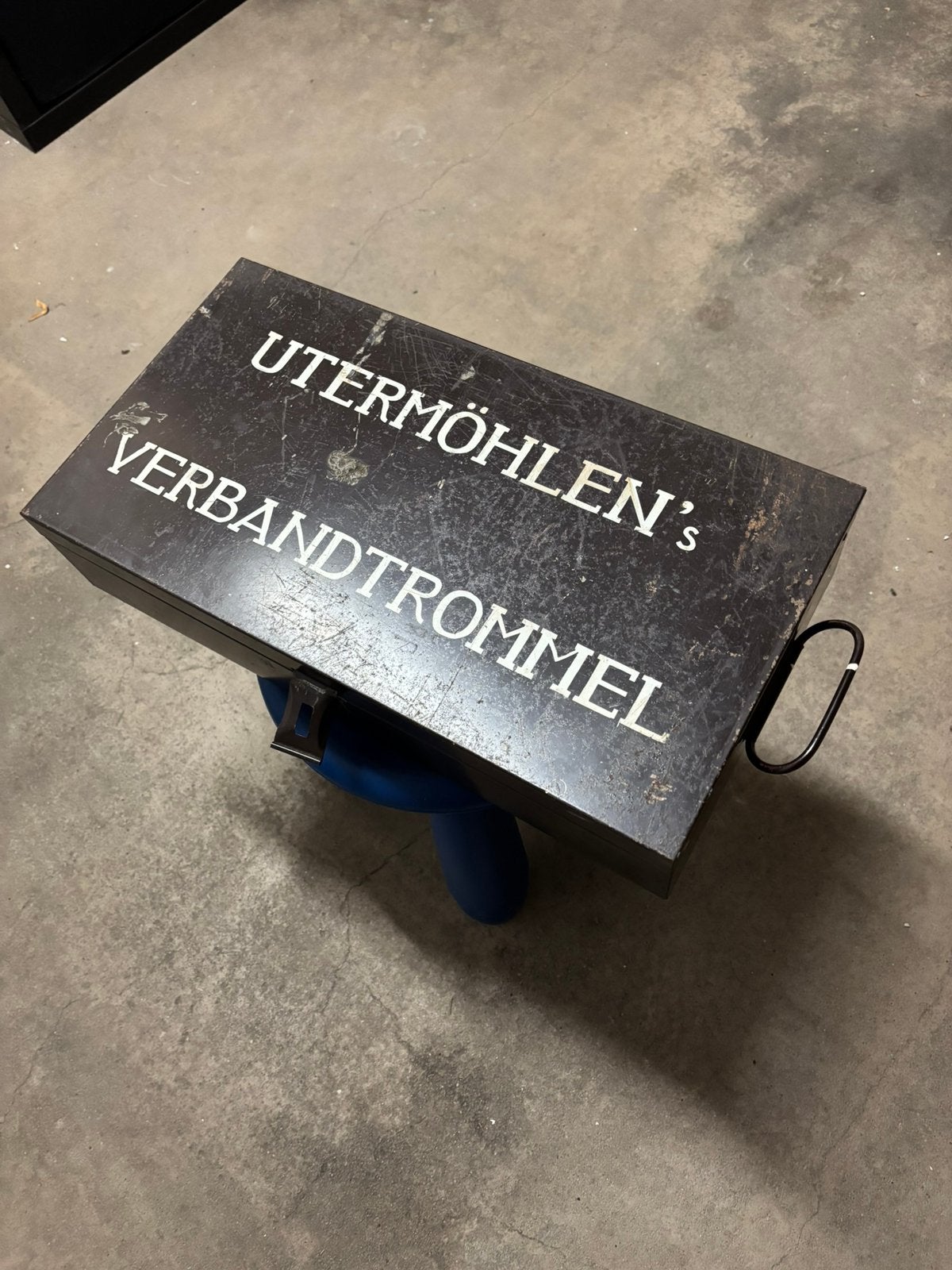 Oude verbanddoos, Ophalen, Gebruikt