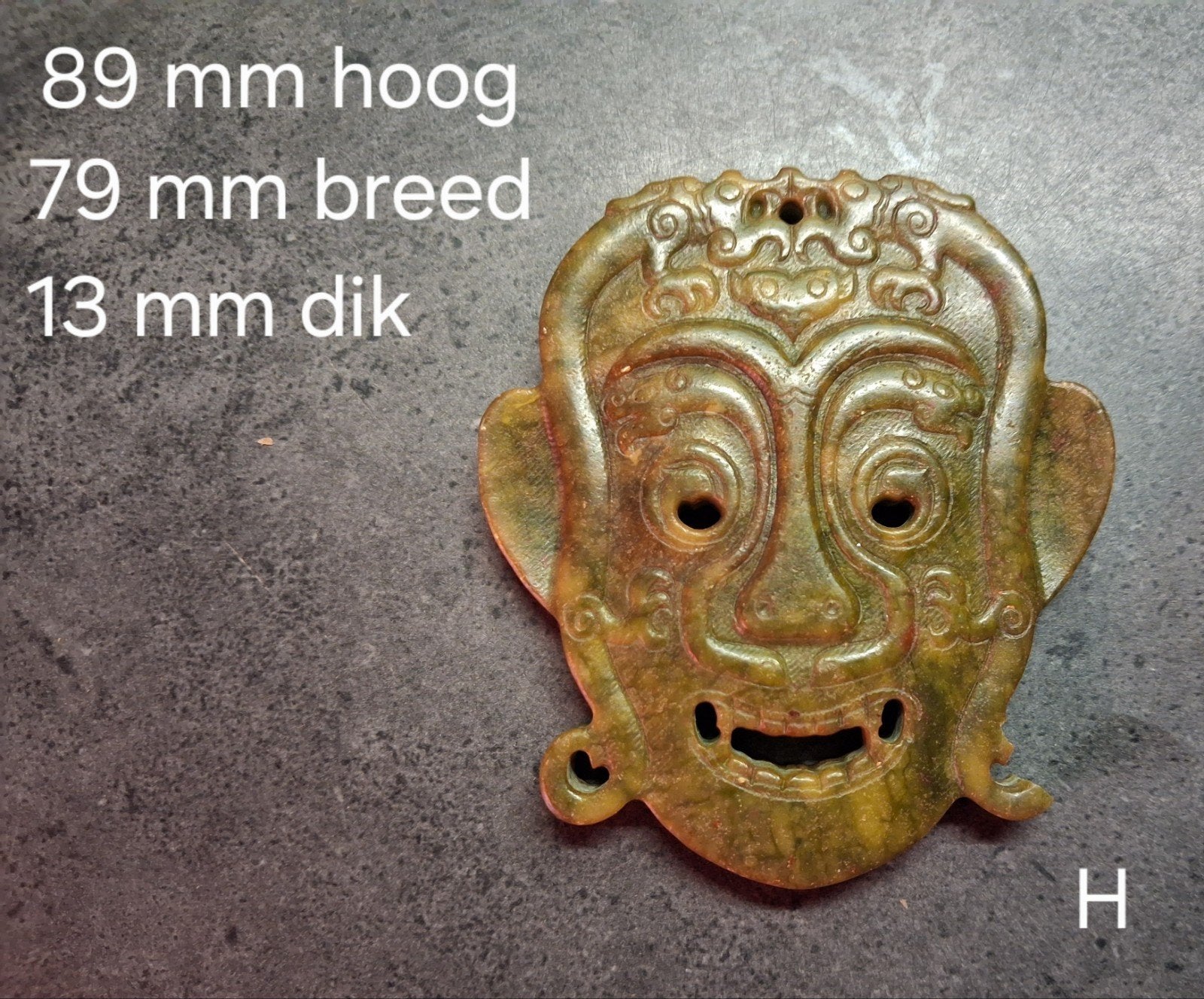 Chinese Masker Hanger - Amulet  (H, Verzenden
