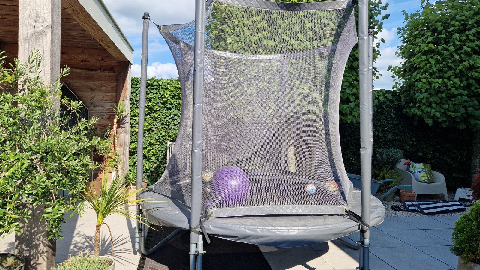 Avyna Pro-Line Trampoline 245cm met Veiligheidsnet, Ophalen, Gebruikt