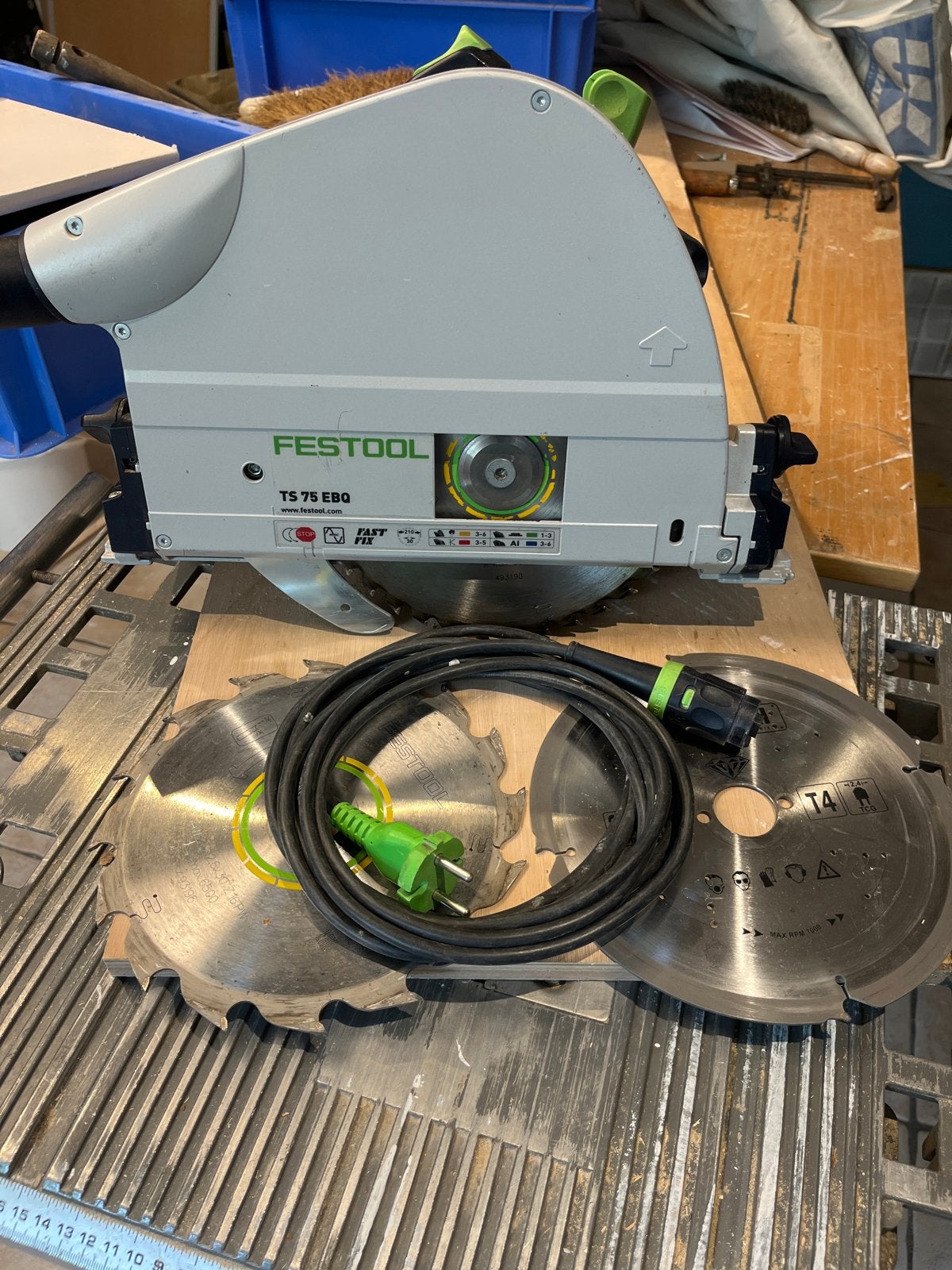 Festool TS 75 EBQ invalzaag met extra zaagbladen, Ophalen, Gebruikt, Invalzaag, 70 mm of meer