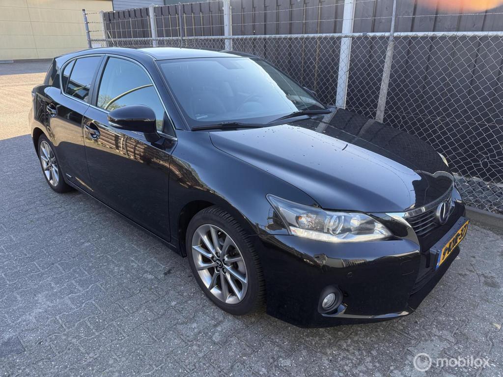 Lexus CT 200h F-Sport Line Deal & Drive, Auto's, Lexus, Euro 5, 136 pk, Gebruikt, 4 cilinders
