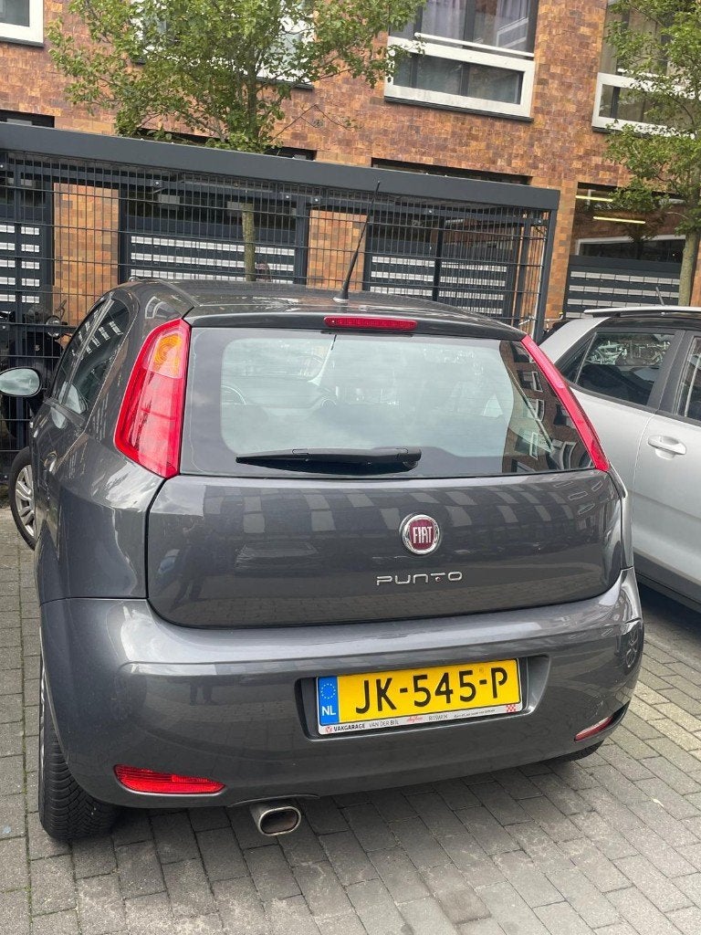 Fiat Punto Evo 0.9 TwinAir 100pk 2016 | APK 07-2027 | NAP, Voorwielaandrijving, Stof, 100 pk, Zwart