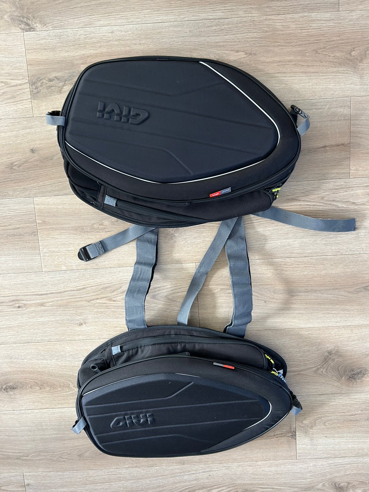 Givi Dubbele Zadeltas Motor - Uitbreidbaar, Motoren, Ophalen of Verzenden, Zo goed als nieuw