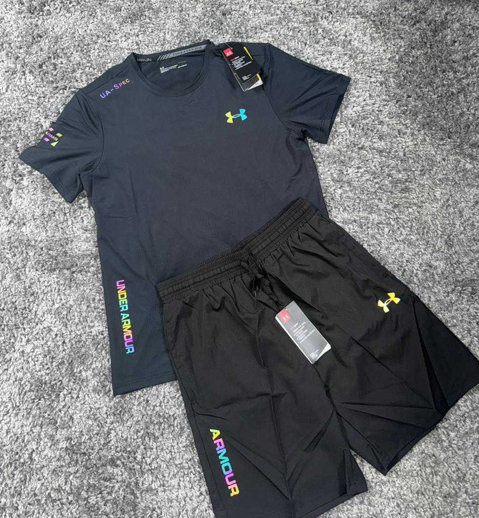 Black Under Armour Shirt & Shorts Set Size L, Verzenden, Nieuw, Overige maten