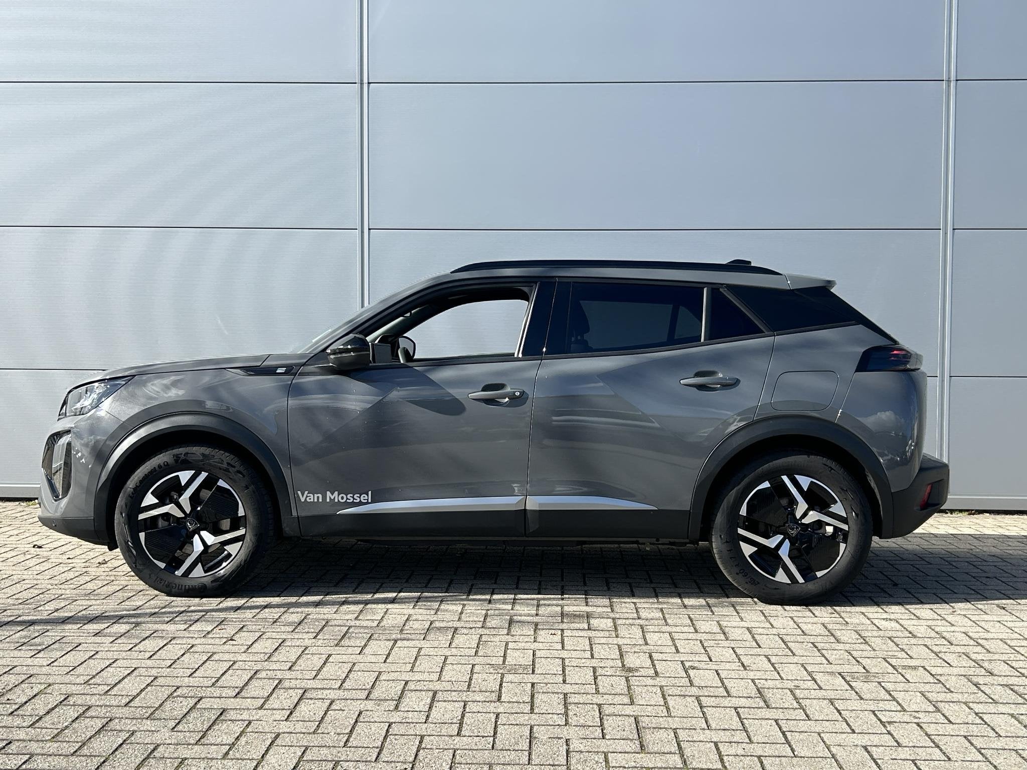 Peugeot e-2008 EV Allure Avantage 54 kWh | Automaat | Cruise, 12 maanden, Gebruikt, 156 pk, Leder en Stof