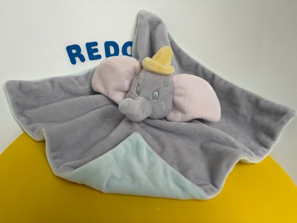 K2812 primark doekje Dumbo grijs groen, Kinderen en Baby's, Ophalen of Verzenden, Zo goed als nieuw, Overige typen