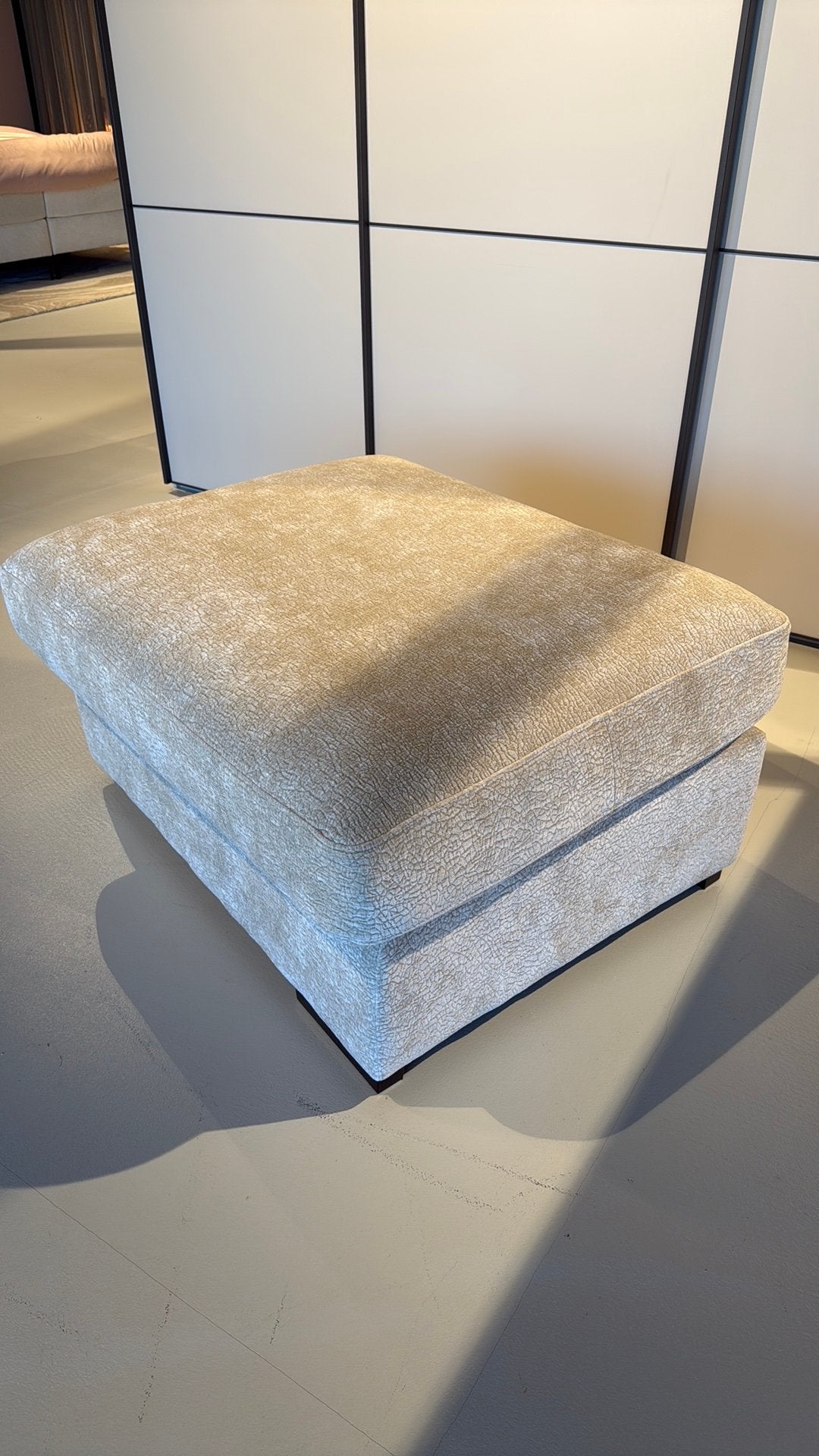 POEF HOCKER, Ophalen, Zo goed als nieuw, Rond, Minder dan 50 cm