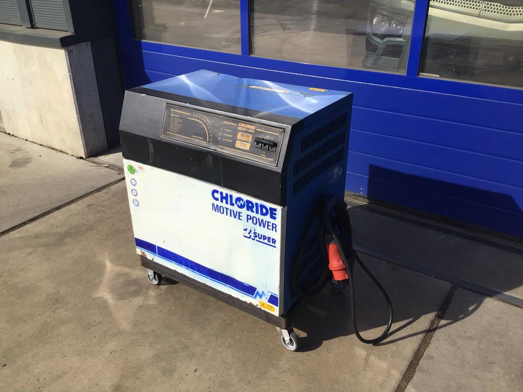 Acculader Chloride Motive Power 80V 50 Amp, Auto-onderdelen, Accu's en Toebehoren, Ophalen