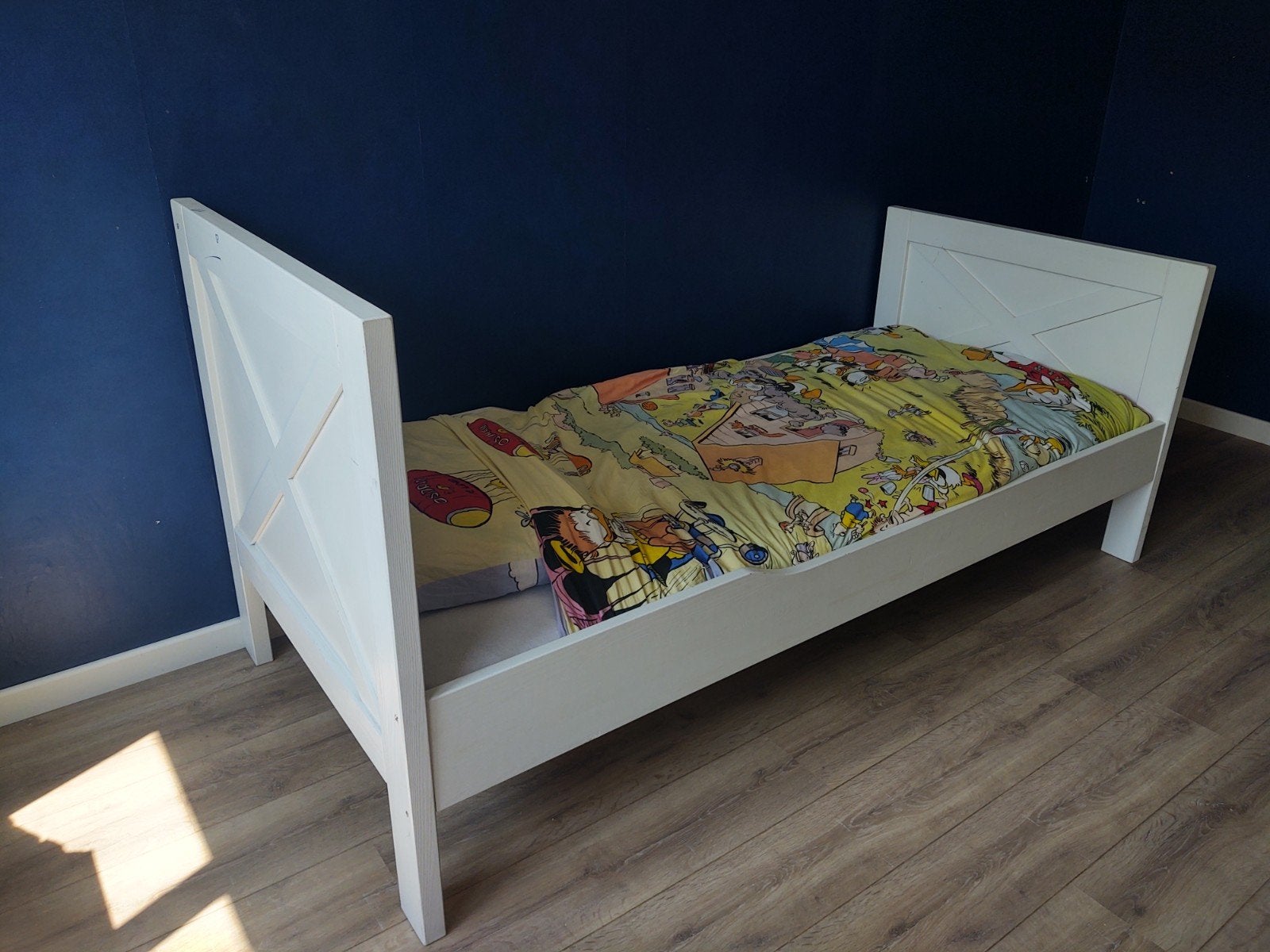 stevig houten 1 persoons bed, Ophalen, 85 tot 100 cm, Gebruikt, Matras
