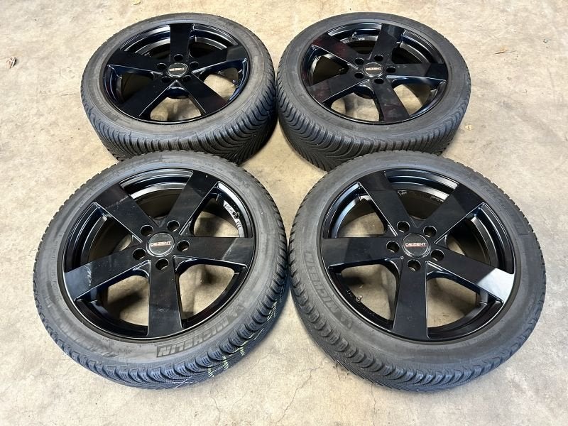DIV 17 inch velgen + winterbanden Volkswagen Golf Audi A3, Gebruikt, -, -, Banden en Velgen