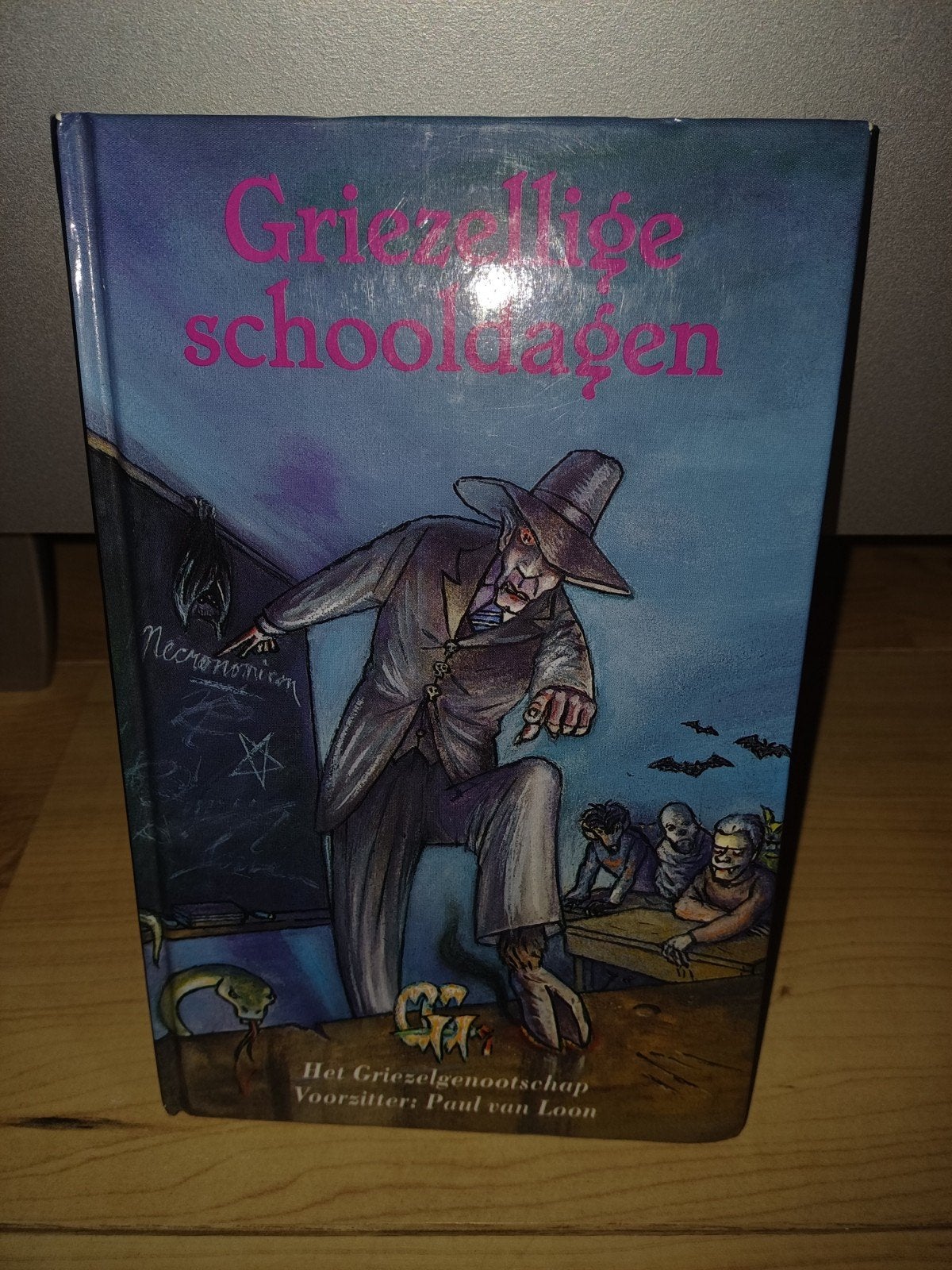 Griezelige Schooldagen - Het Griezelgenootschap, Ophalen of Verzenden, Gelezen, Paul van Loon, Fictie