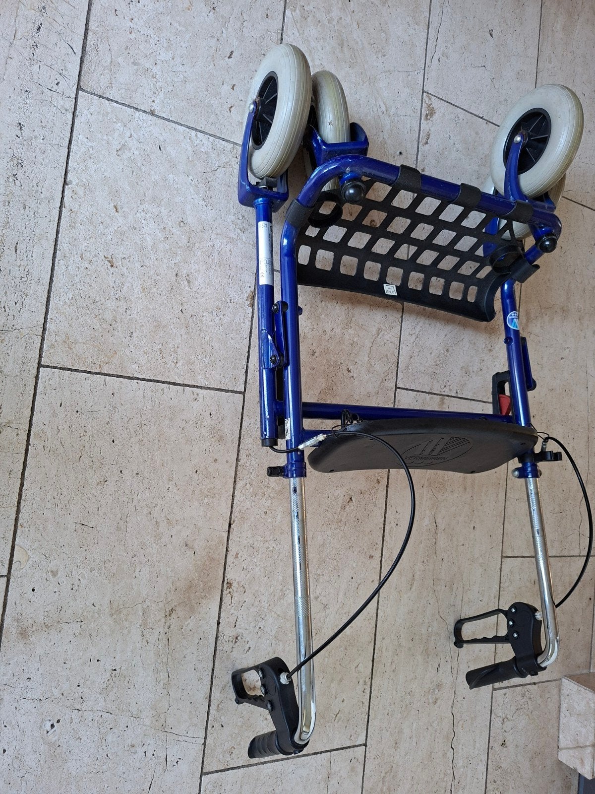 blauwe opklapbare rollator, Vermeiren, Ophalen, Zo goed als nieuw