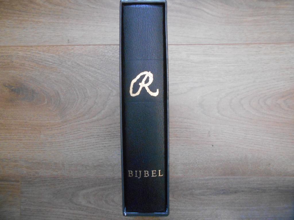 Rembrandt Bijbel, Boeken, Godsdienst en Theologie, Ophalen of Verzenden, Zo goed als nieuw, Christendom | Protestants