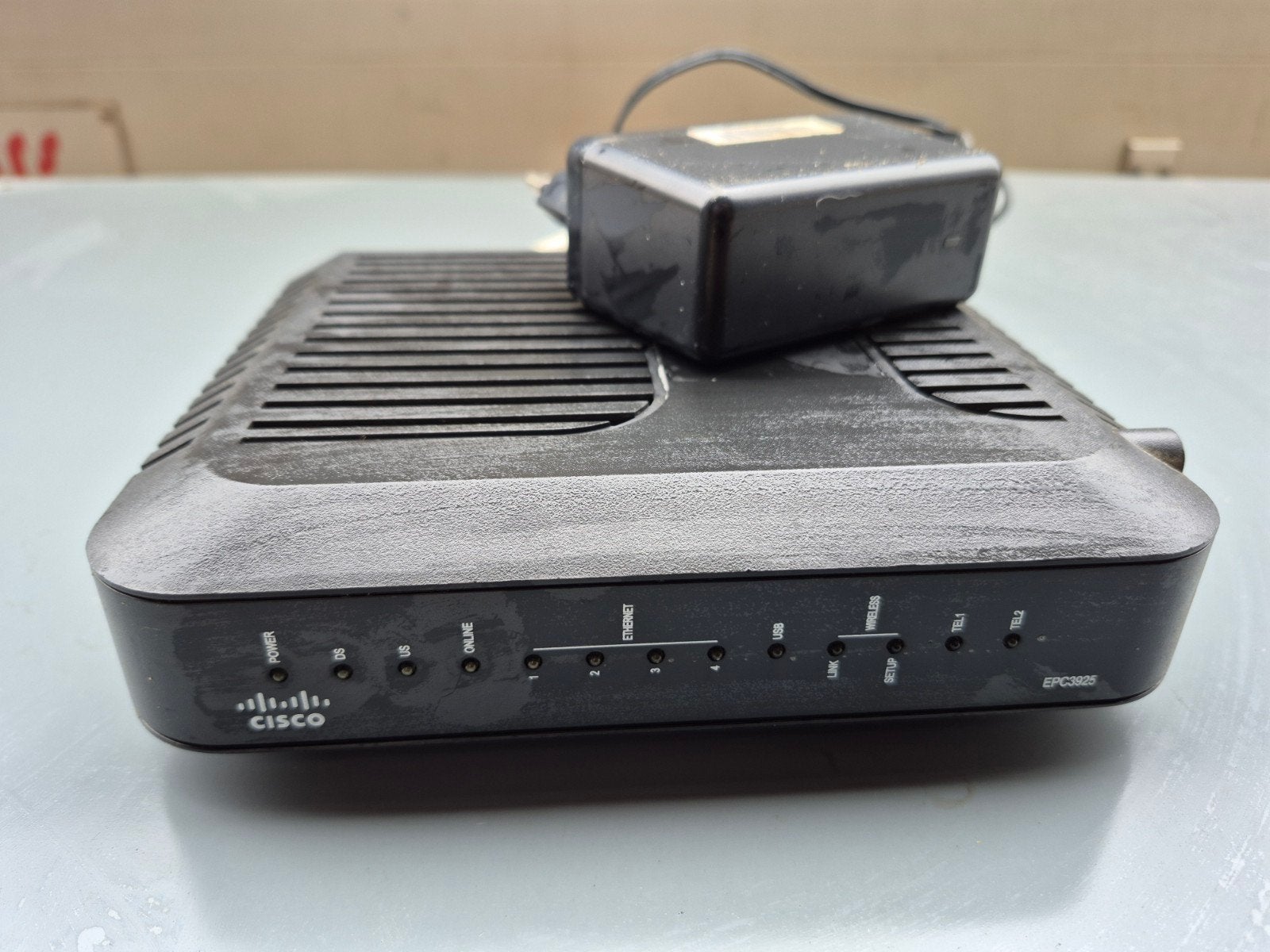 Cisco EPC3925 EuroDocsis 3.0 Kabelmodem Router, Ophalen, Gebruikt, Router met modem, Cisco