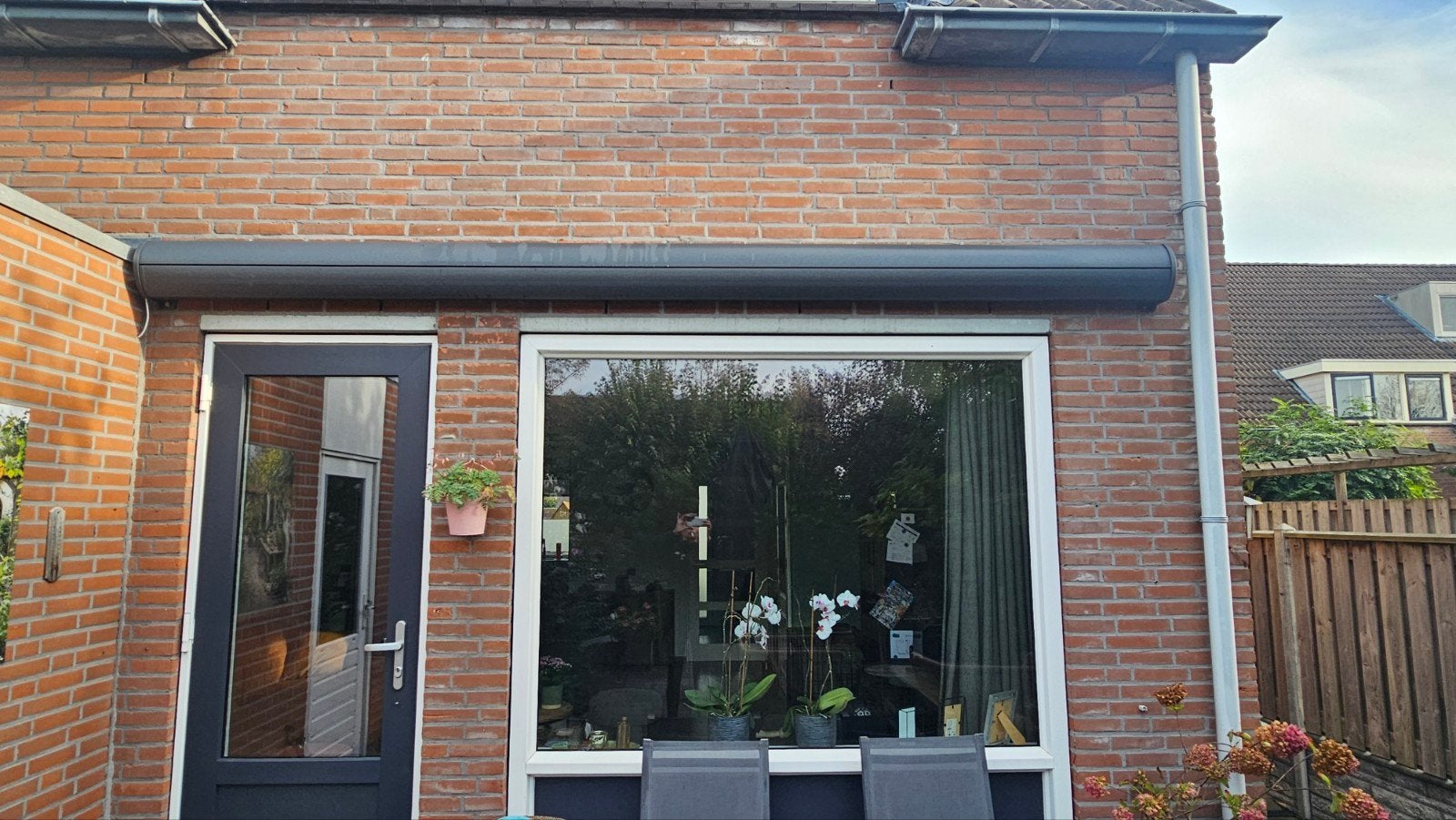 Capri knikarmscherm, 400x250 cm, elektrisch, z.g.a.n., Ophalen, Elektrisch, Zo goed als nieuw, 150 tot 300 cm