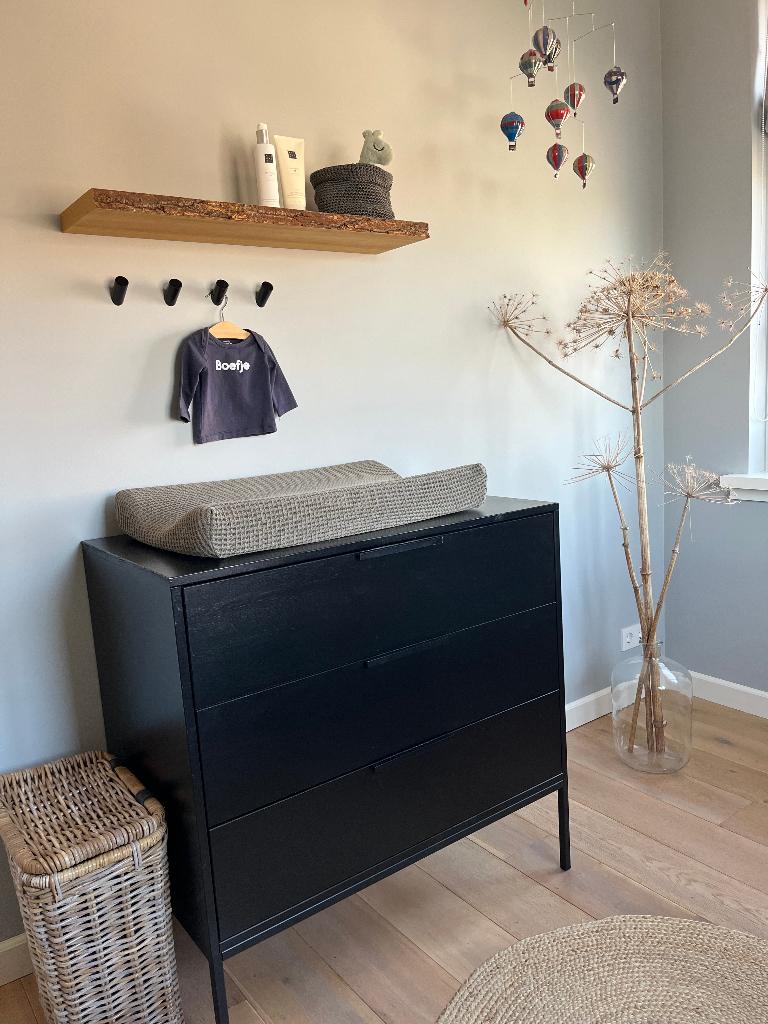 mat zwarte commode met 3 lades, Kinderen en Baby's, Kinderkamer | Commodes en Kasten, Ophalen, Gebruikt, 50 tot 70 cm, 75 tot 100 cm