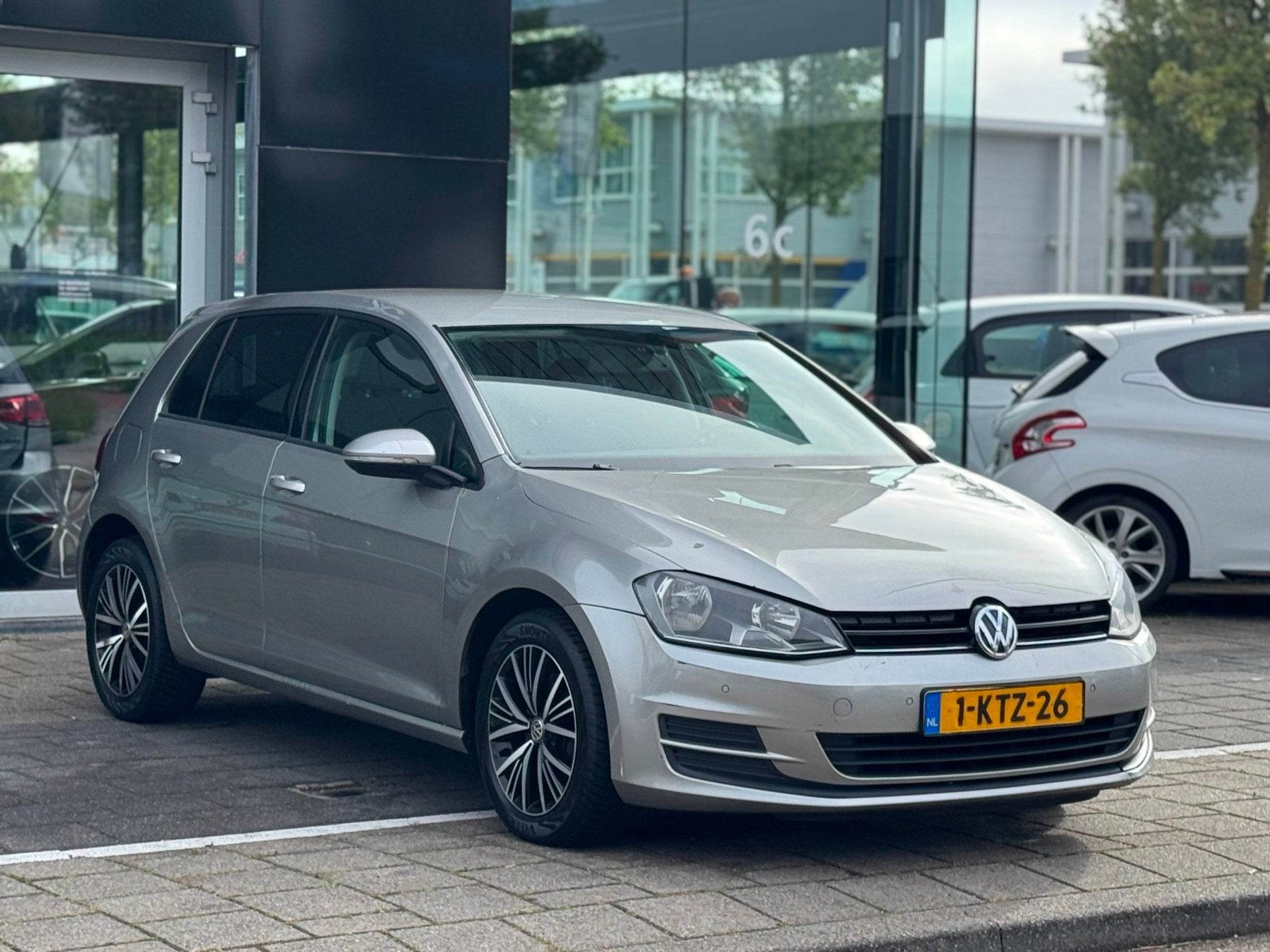 Volkswagen Golf 1.2 TSI Trendline, Voorwielaandrijving, Euro 5, Gebruikt, Zwart