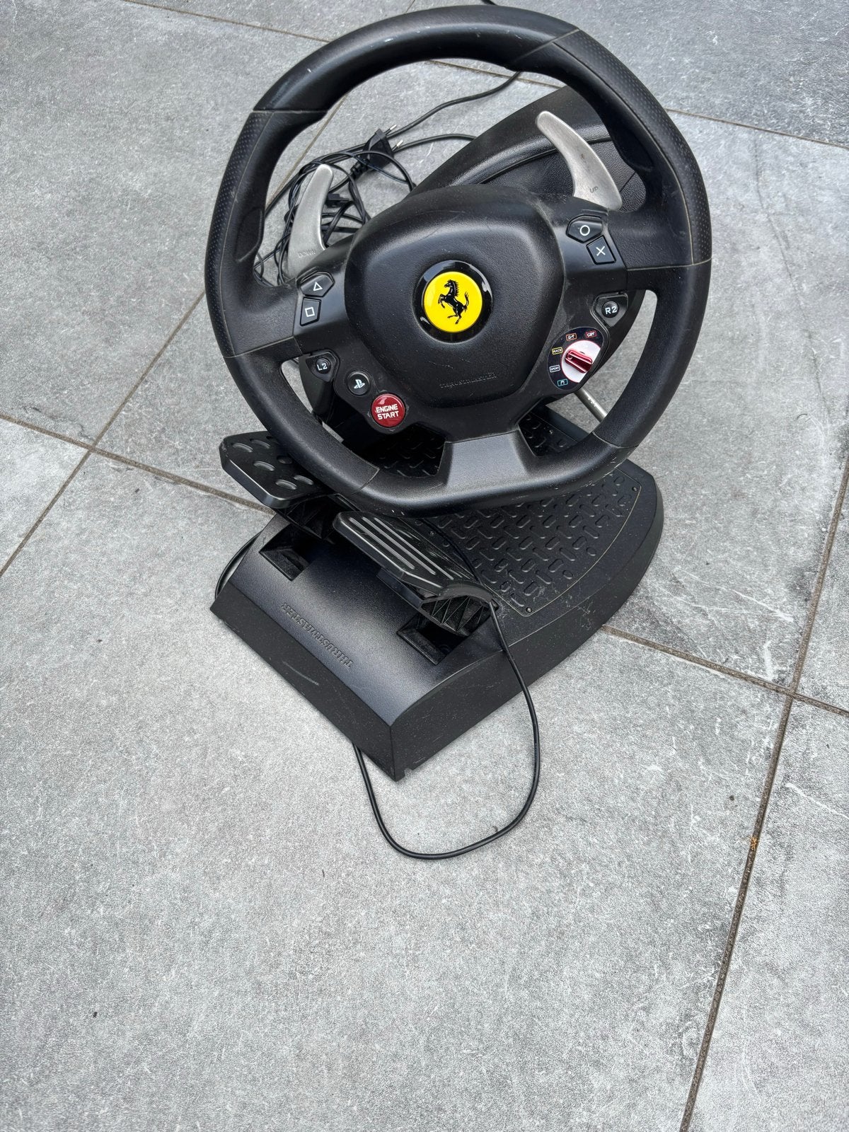 Thrustmaster Ferrari Racestuur - Gebruikt met metalen klem, Thrustmaster, Ophalen, Gebruikt, Racestuur