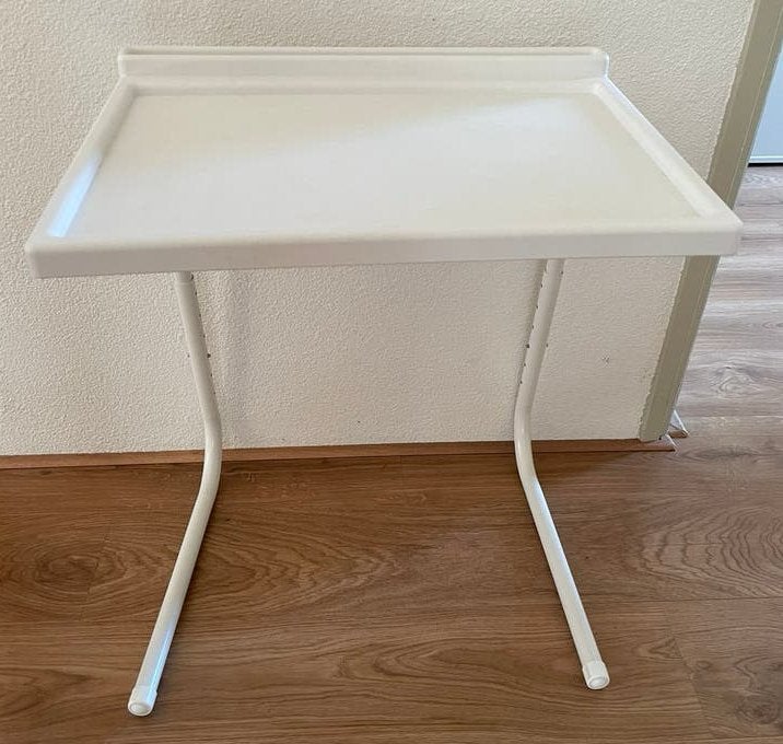 Kunstof bijzet tafel, Ophalen of Verzenden, Gebruikt, Campingtafel