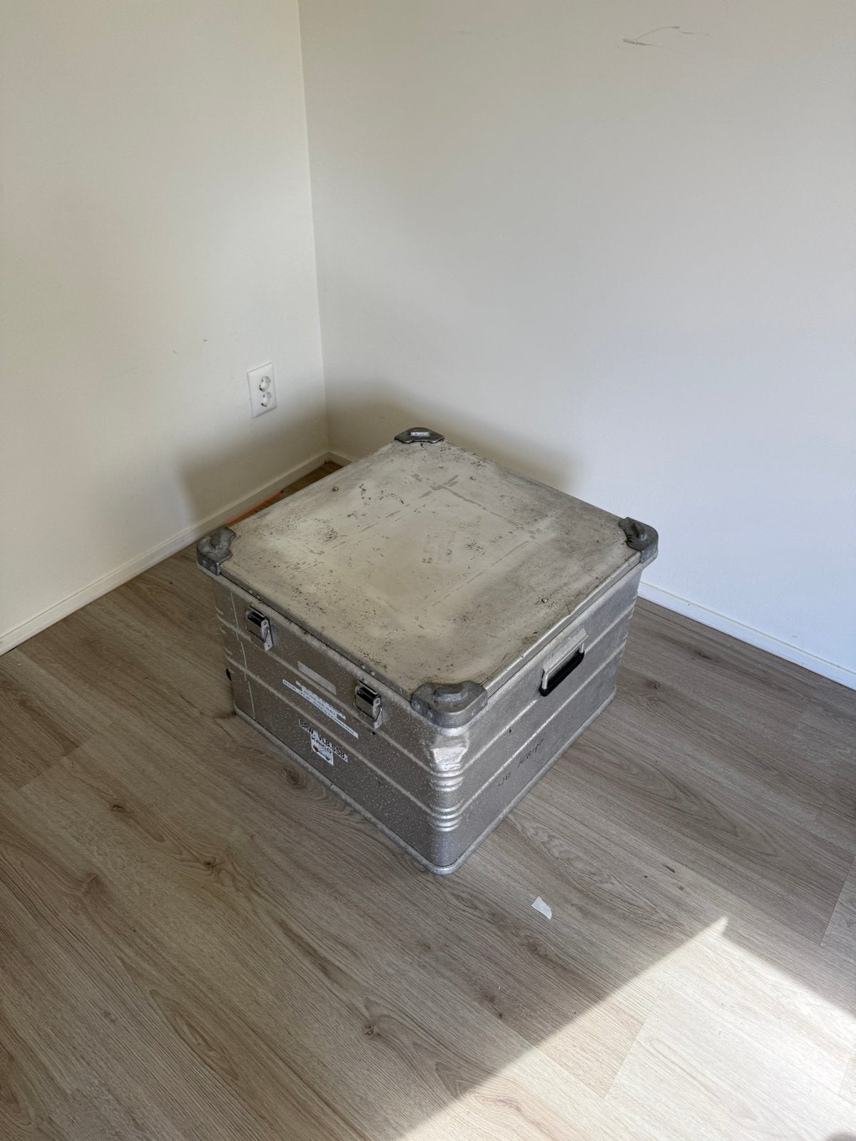 Aluminium militaire transport kisten., Verzamelen, Militaria | Algemeen, Ophalen, Landmacht, Nederland