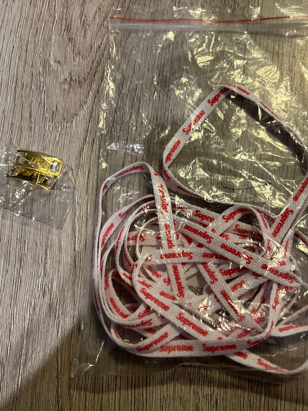 Supreme veters met gouden dubraes, Ophalen of Verzenden, Nieuw, Wit, Overige typen