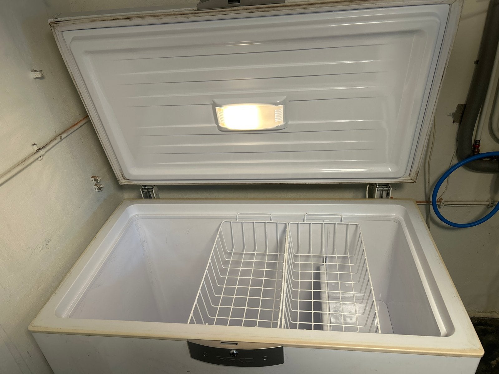 Beko vrieskist 316L - 110.5x70x85.5cm (BxDxH), Witgoed en Apparatuur, Vrieskist, Gebruikt, Vrijstaand, 90 cm of meer