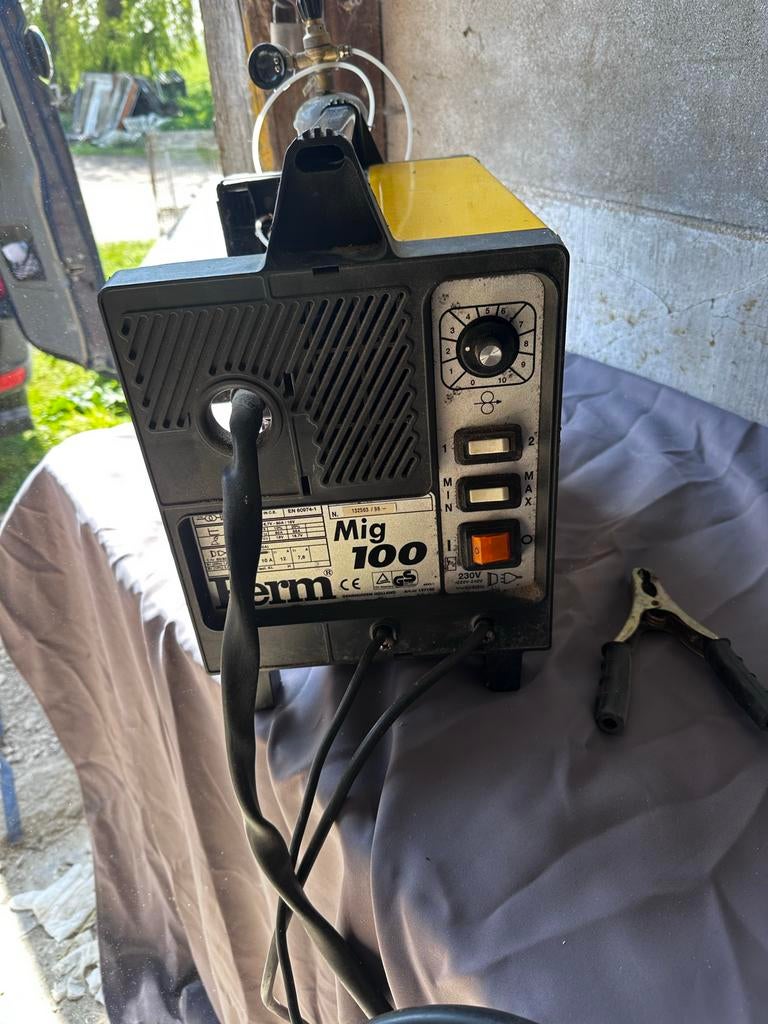 Ferm Mig 100 Lasapparaat - Compact en Krachtig, Ophalen of Verzenden, Gebruikt, Minder dan 150 ampère, Co2