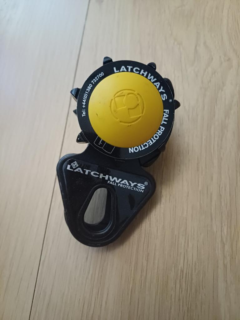 Latchways valbeveiliging apparaat, Ophalen of Verzenden, Gebruikt