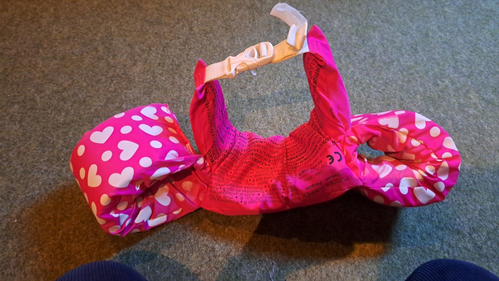 Roze zwembandjes met hartjes en pinguïns, Ophalen, Gebruikt, Meisje, Overige maten