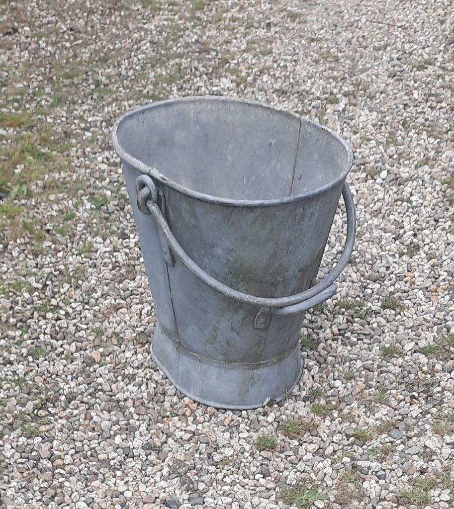 Zware Zinken Emmer - Robuust en Decoratief, Ophalen