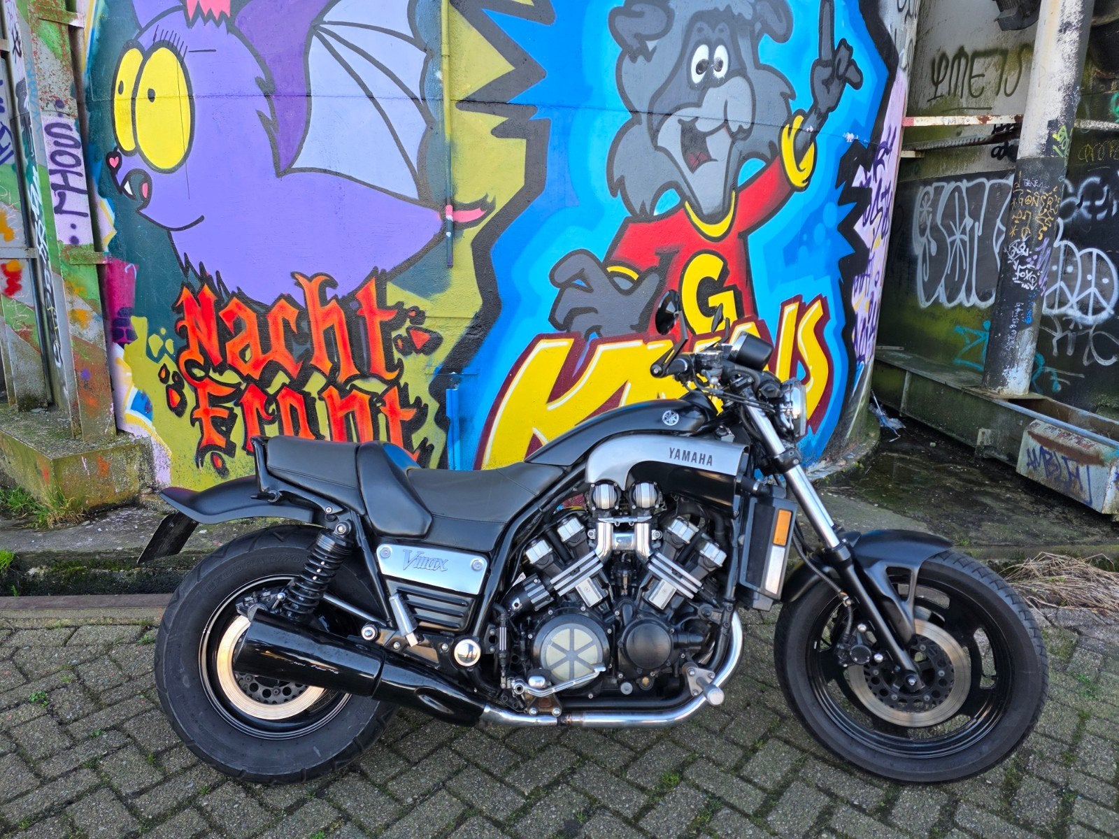 Yamaha V-Max: Krachtige Cruiser met Unieke Stijl, Particulier, Naked bike