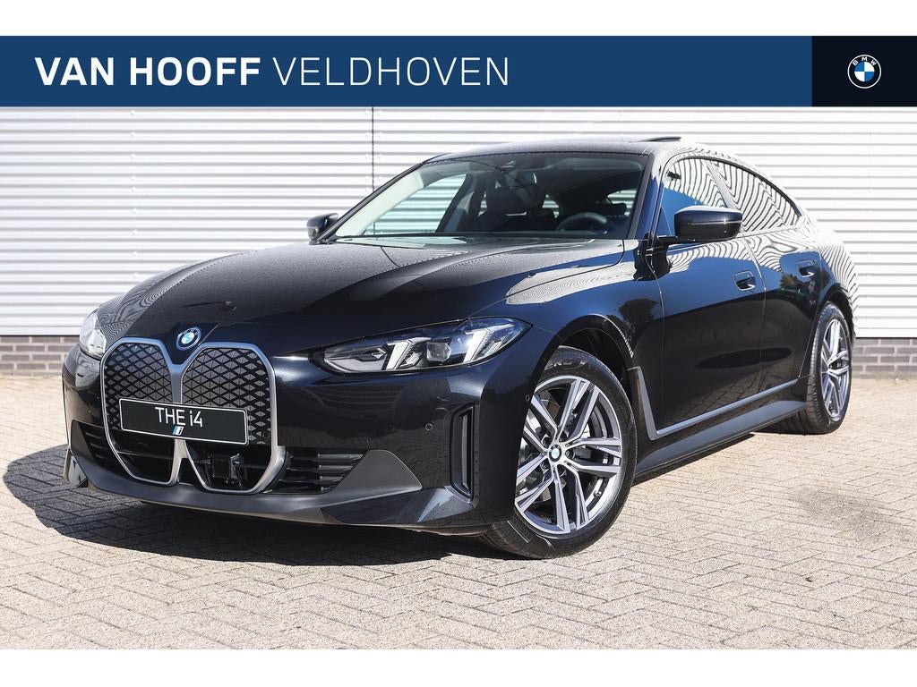 BMW i4 eDrive35 / Achteruitrijcamera / Active Cruise Control, Zwart, Zwart, Leder, Nieuw
