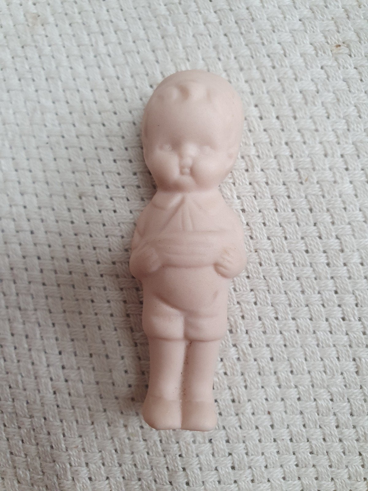 Vintage miniatuur biscuitporseleinen popje – 7 cm, ., Ophalen of Verzenden, Zo goed als nieuw, .