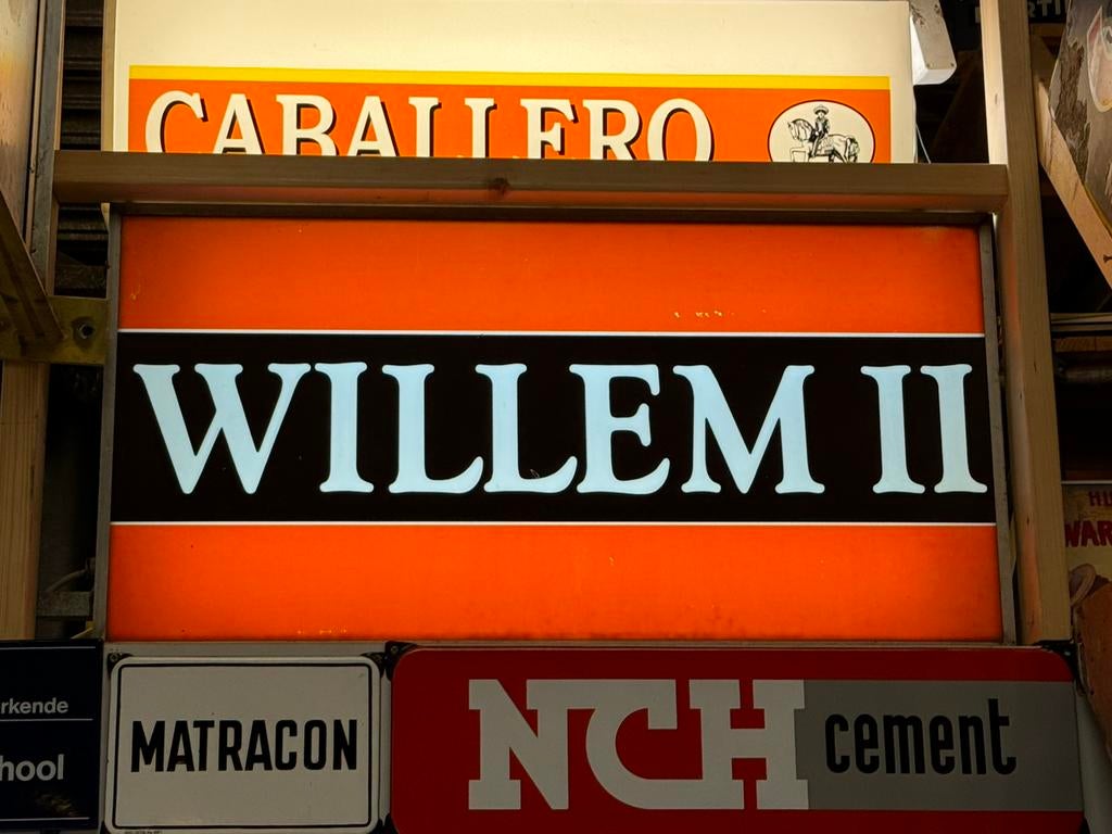 Vintage Lichtbak Willem II - Reclamebord, Antiek en Kunst, Ophalen