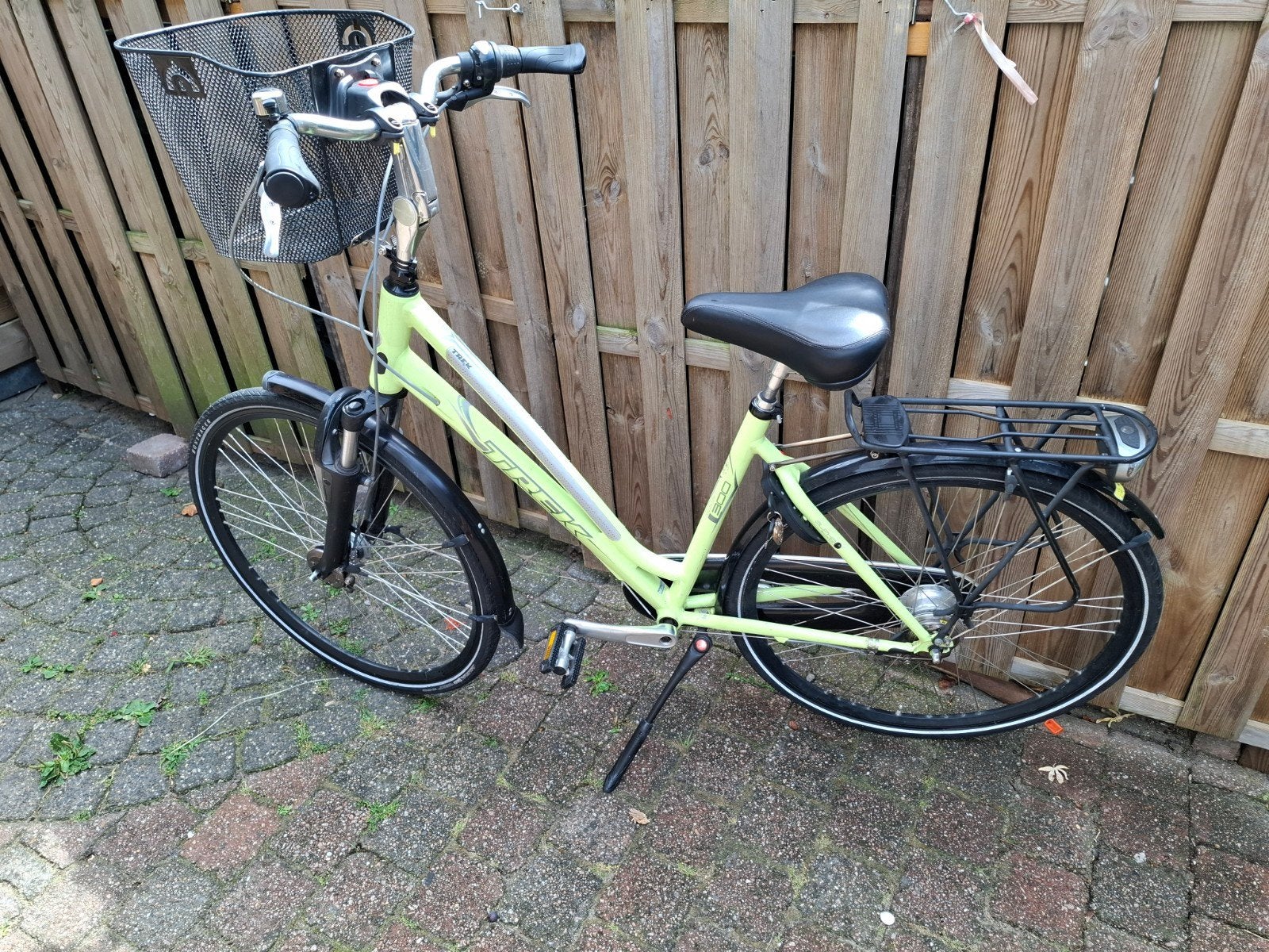 Nette Trek Navigator 300 damesfiets met mand en bagagedrager, Gebruikt, Versnellingen, 56 cm of meer, Ophalen