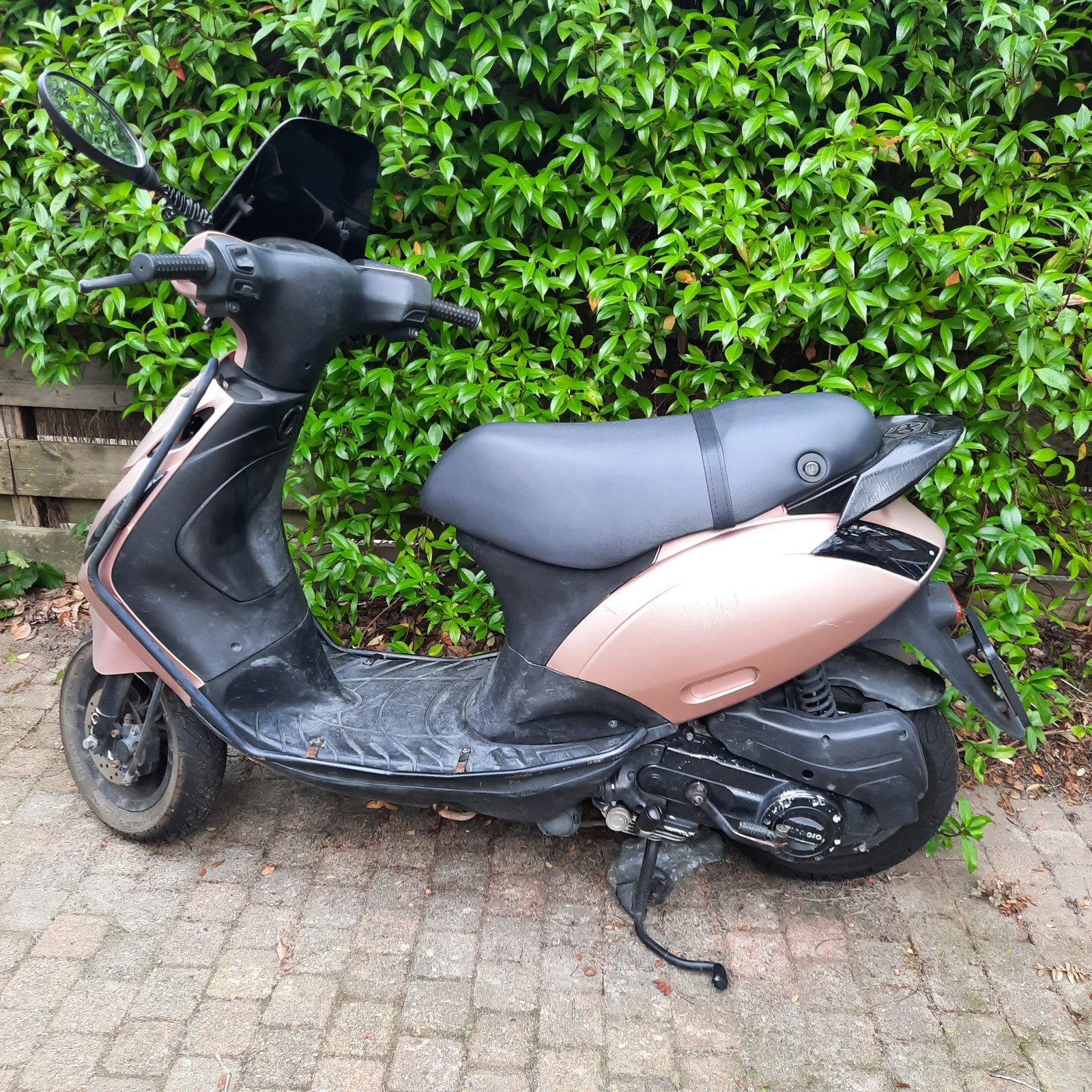 Piaggio Zip rosé goud 4T 2016, Ophalen, Gebruikt, Maximaal 45 km/u, Zip