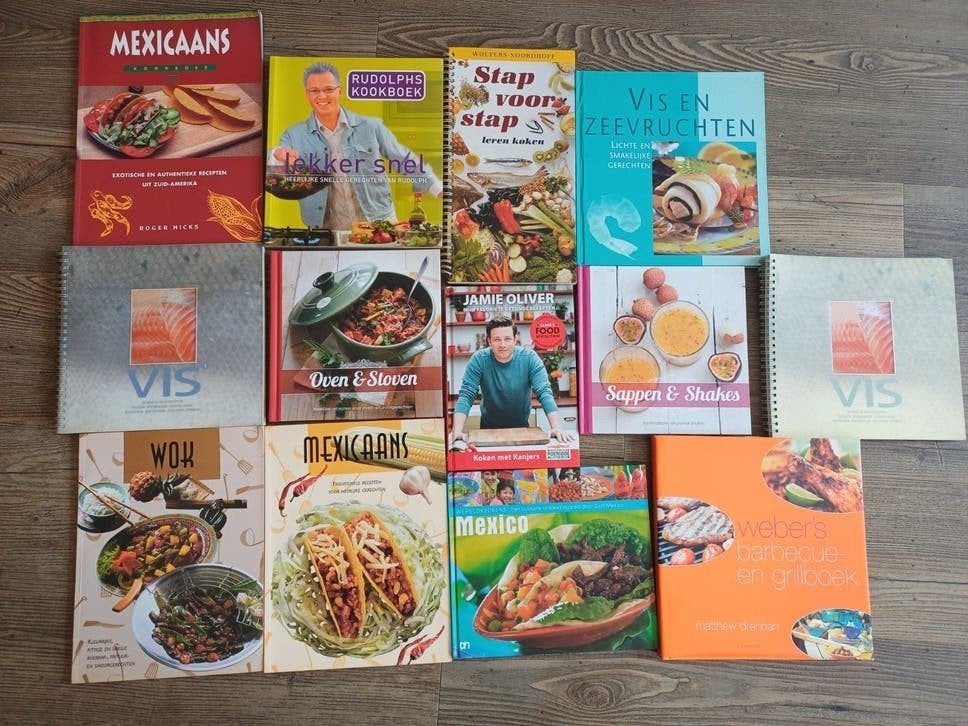 12 kookboeken - alles in 1 koop, Ophalen of Verzenden, Gelezen