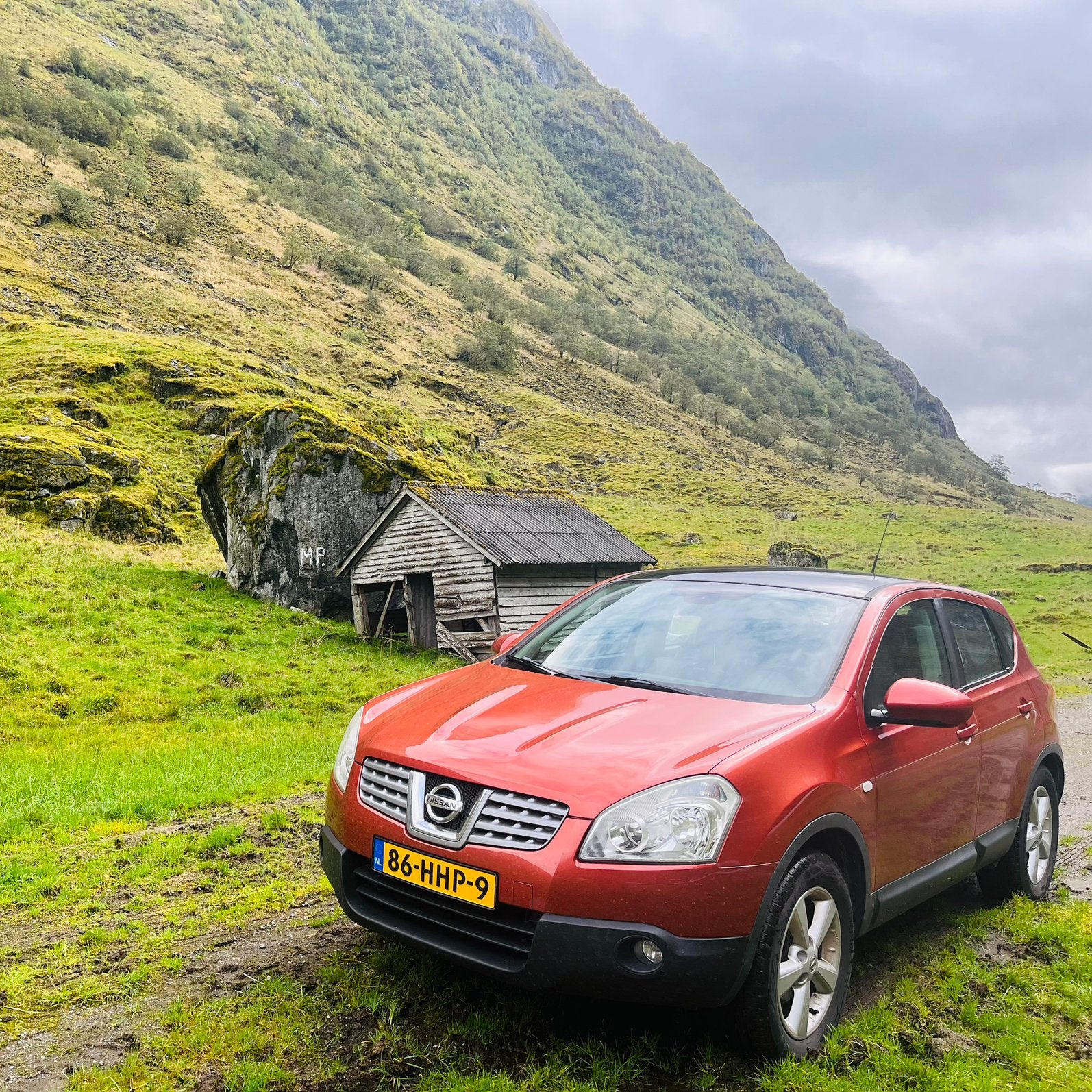 Nissan Qashqai 2.0 4WD 2008 Rood, Auto's, 4 cilinders, Origineel Nederlands, 75 €/maand, Handgeschakeld