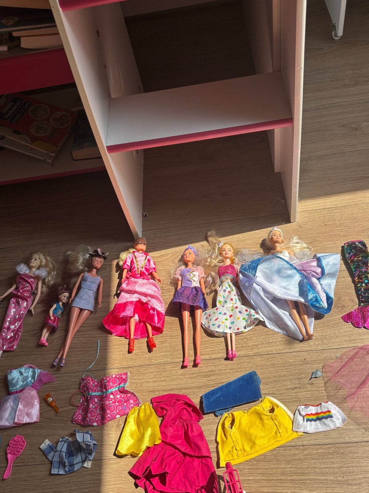 Grote Barbie collectie met poppen, kleding en accessoires, Kinderen en Baby's, Ophalen of Verzenden, Gebruikt, Barbie