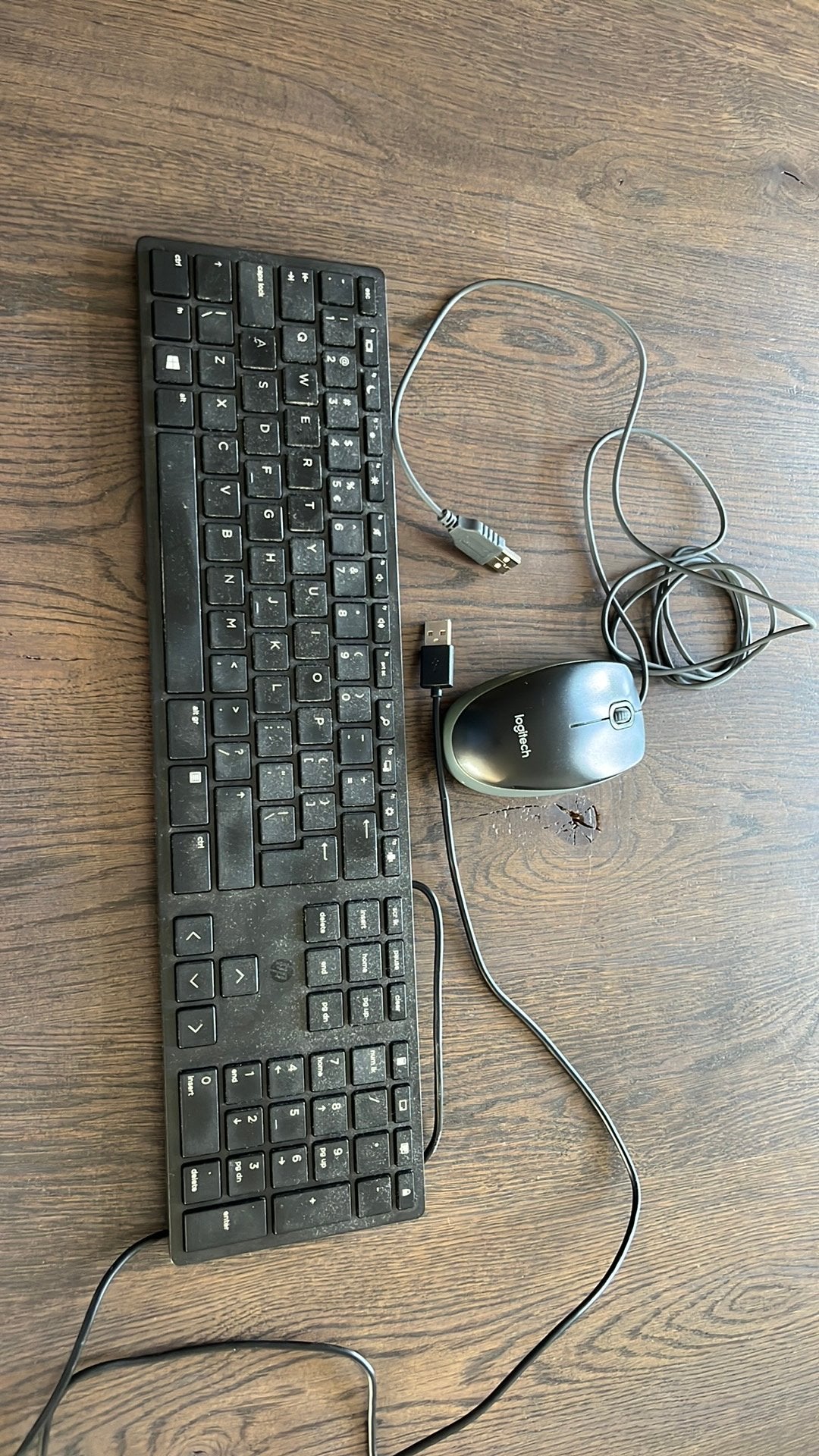 Logitech bedraad toetsenbord en muis set, Gebruikt, Toetsenbord en muis-set, Ophalen of Verzenden, Qwerty