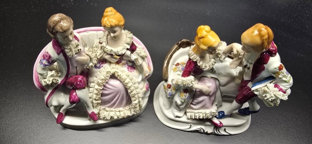 Vintage porseleinen beeldjes: Rococo stel, Verzamelen, Beelden en Beeldjes, Ophalen, Gebruikt, Mens