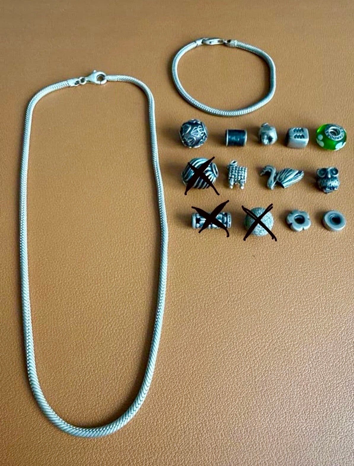 Zilveren ketting, armband en bedels (Tedora & Pandora), Gebruikt, Verzenden, Pandora, 4 bedels of meer