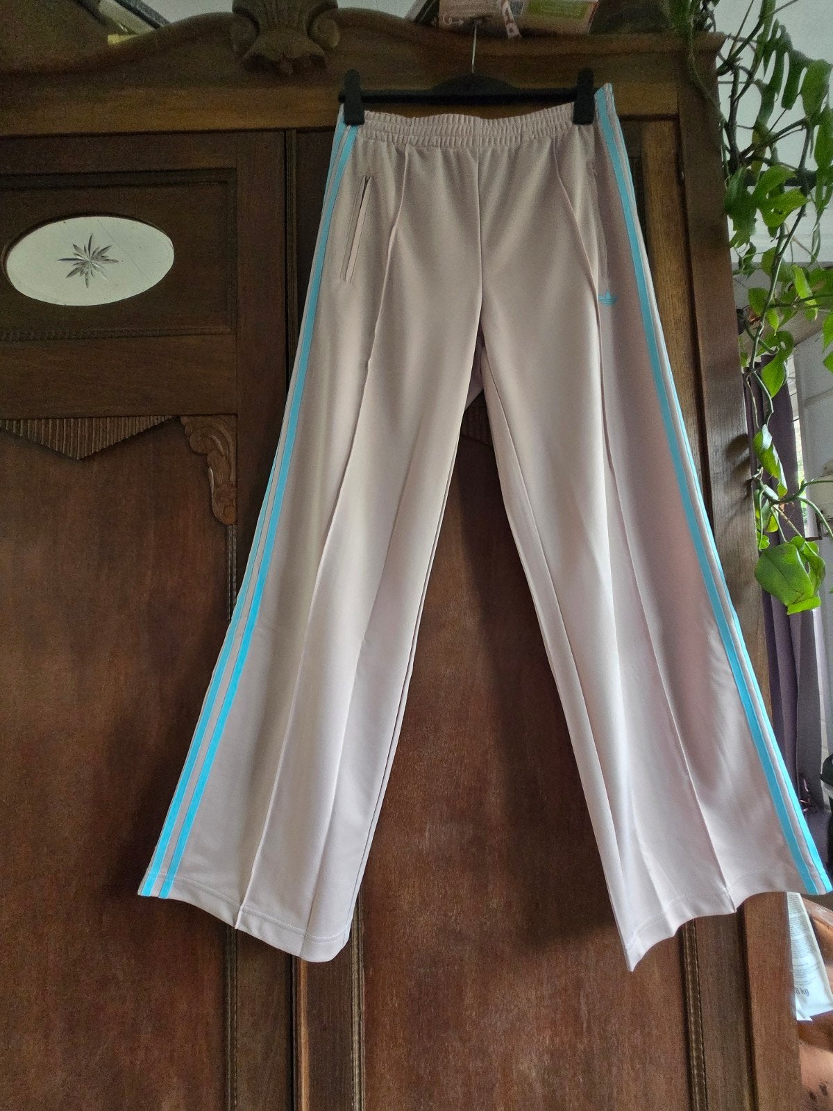 Adidas Firebird Loose Fit Broek Maat M Crème Turkoois, Maat 38/40 (M), Overige kleuren, Adidas, Nieuw