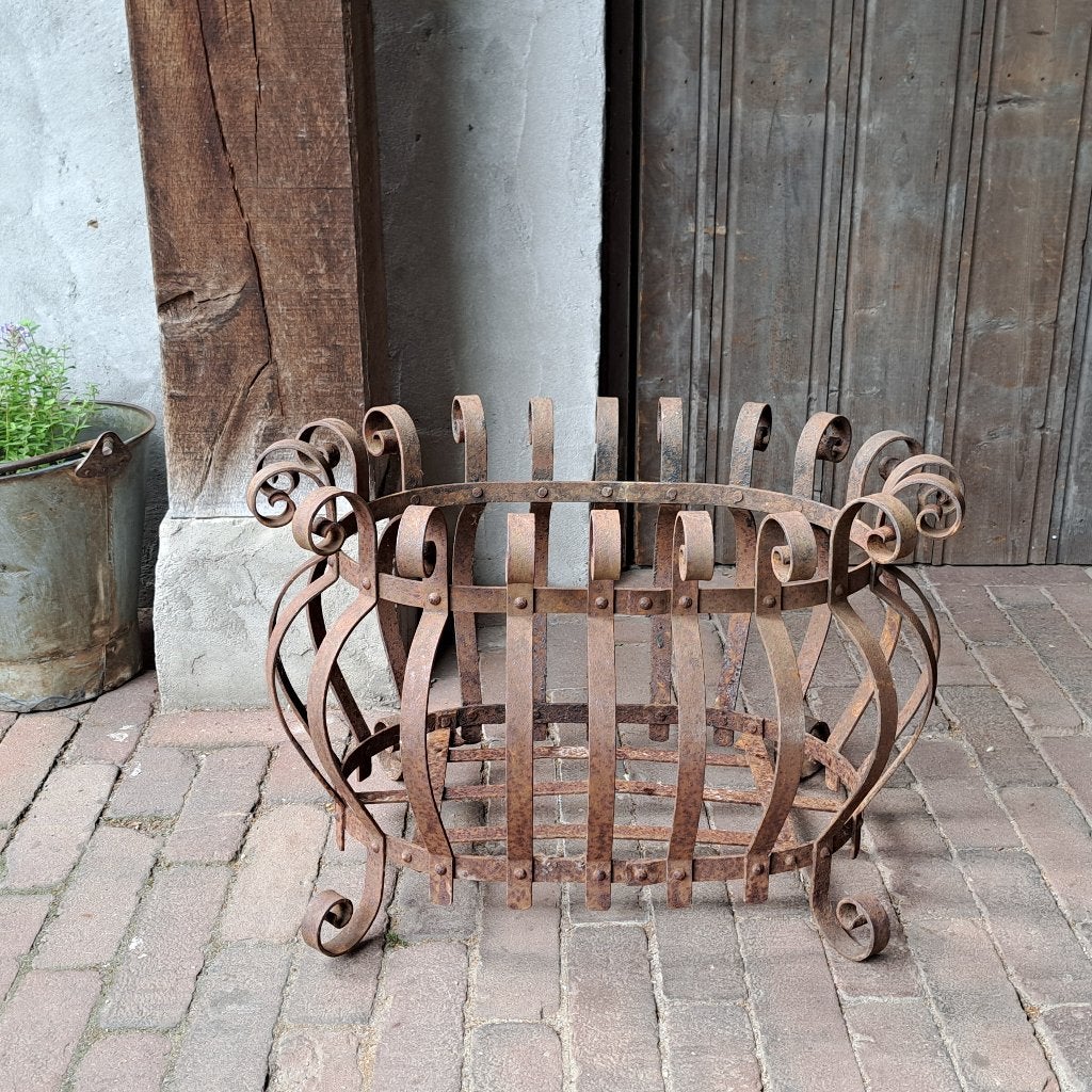 Brocante oude korf bak plantenbak mand roest *Etage3*, Gebruikt, ., Ophalen of Verzenden, .