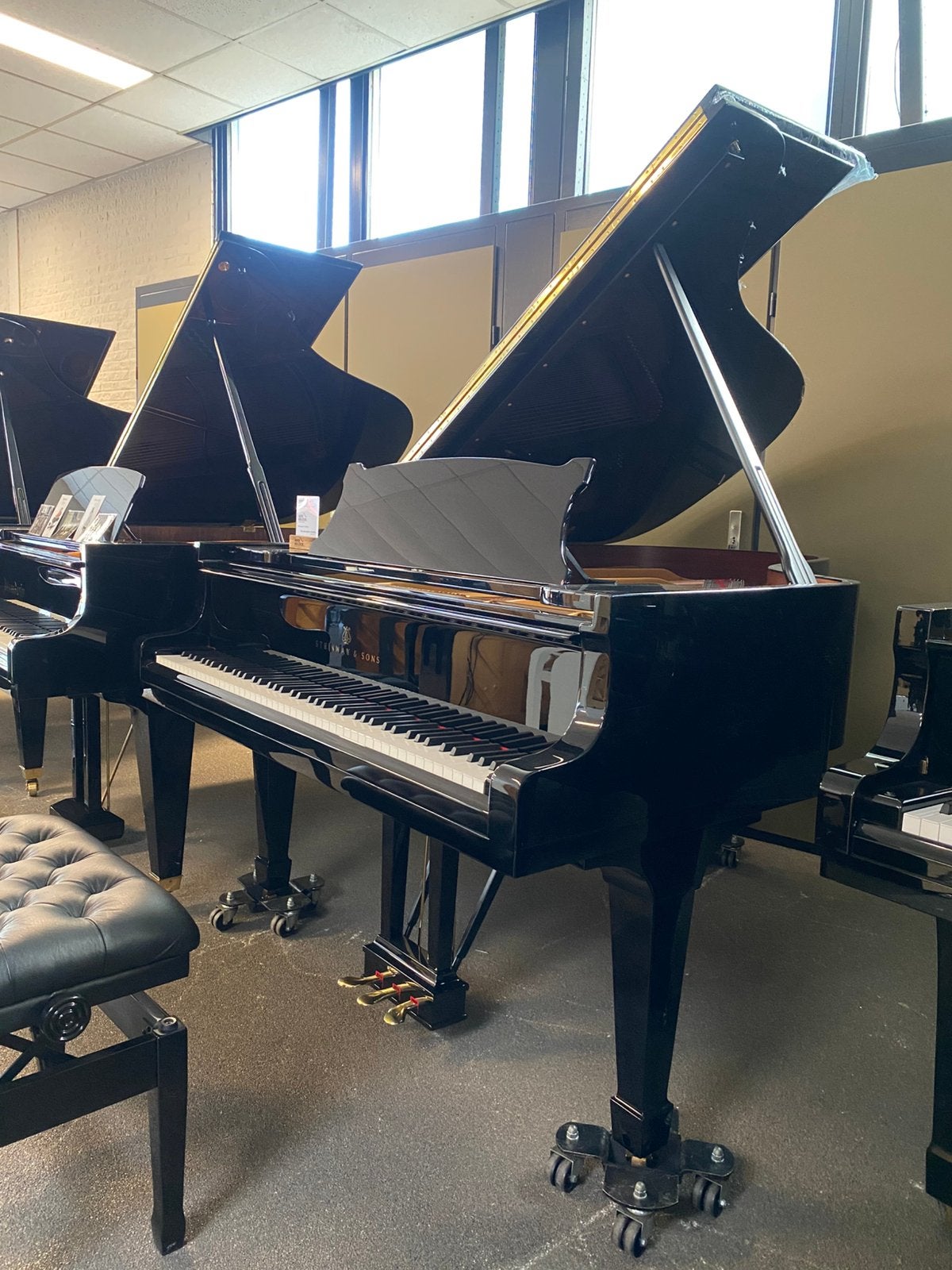 Steinway & Sons, Verzenden, Zwart, Nieuw, Hoogglans