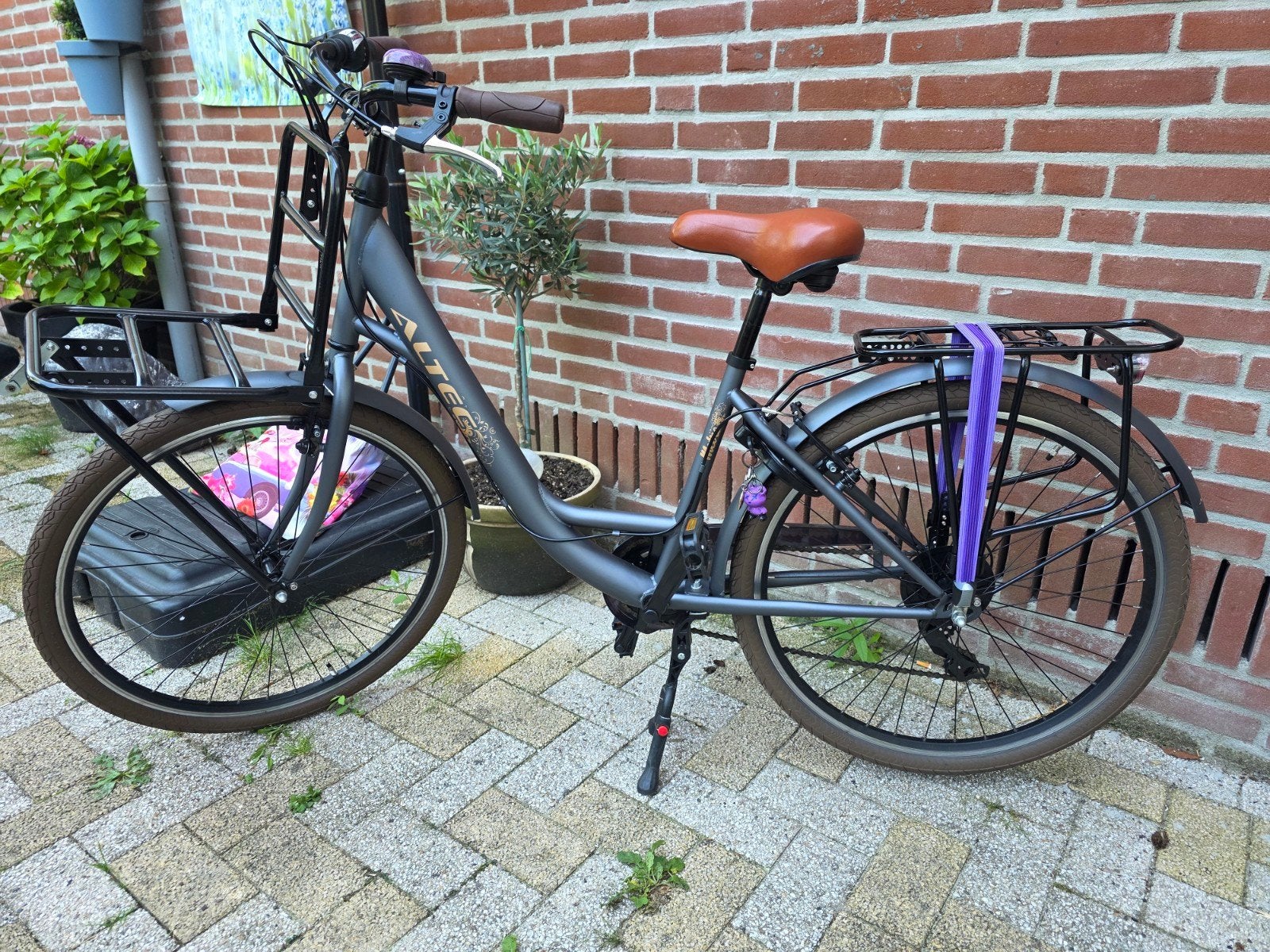 Altec fiets met voordrager - Zo goed als nieuw, Velgrem, Versnellingen, Zo goed als nieuw, Overige merken