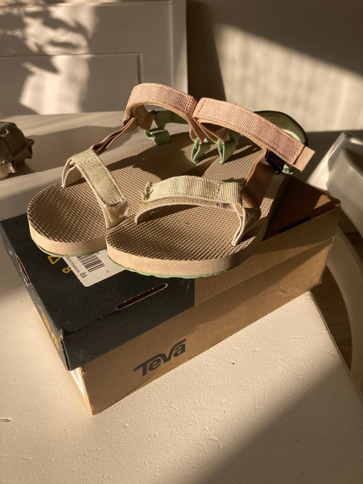 Teva sandalen roze/groen maat 35 - Zo goed als nieuw!, Ophalen of Verzenden, Zo goed als nieuw, Meisje, Schoenen